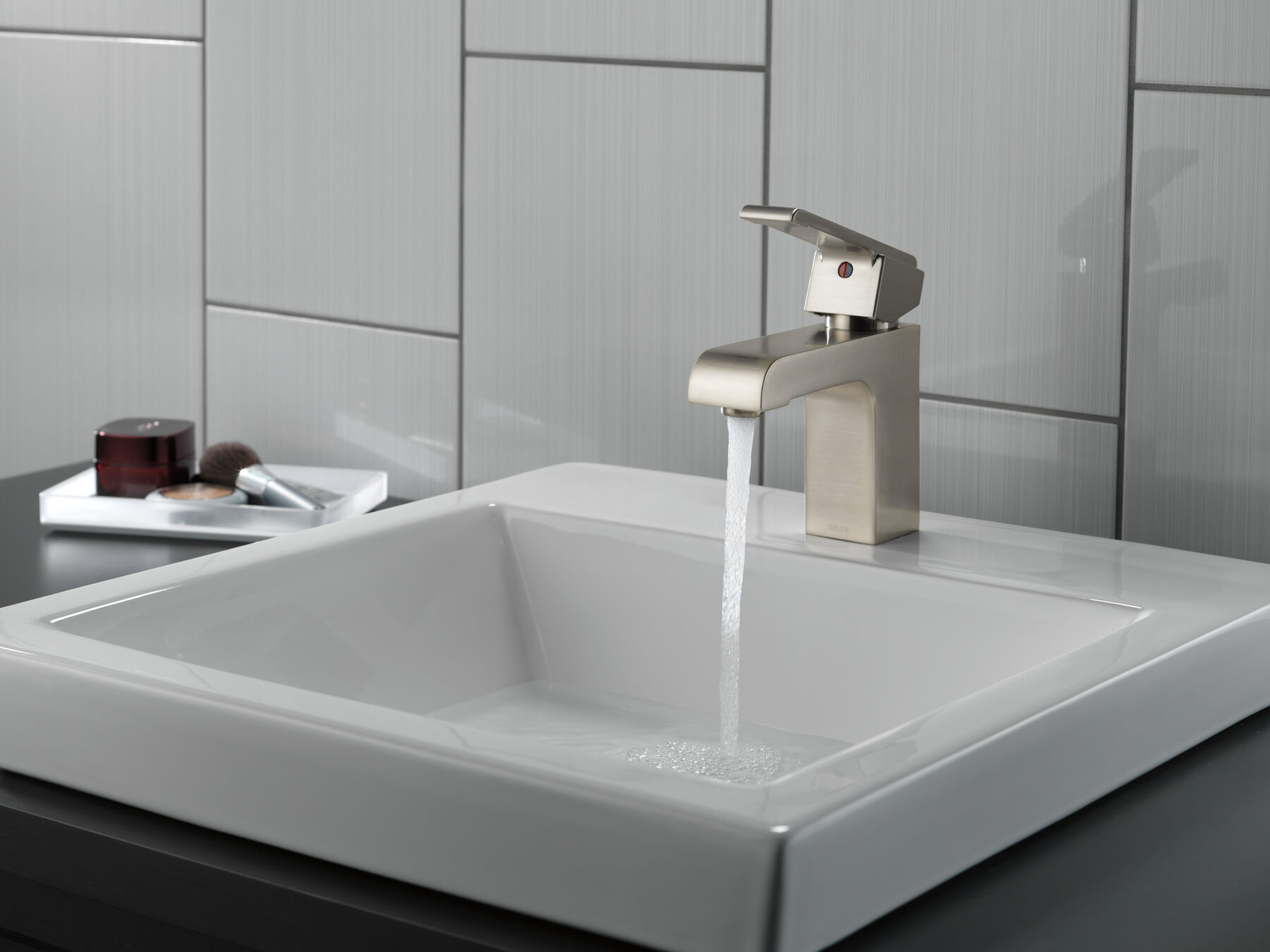 Single Handle Centerset Bathroom Faucet