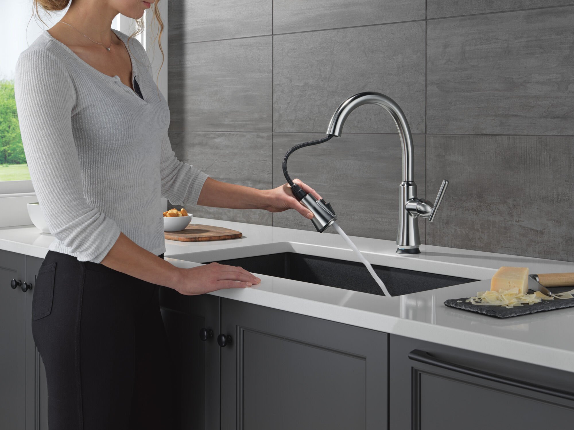 Touch2O® Technology Kitchen Faucet with Touchless Technology in