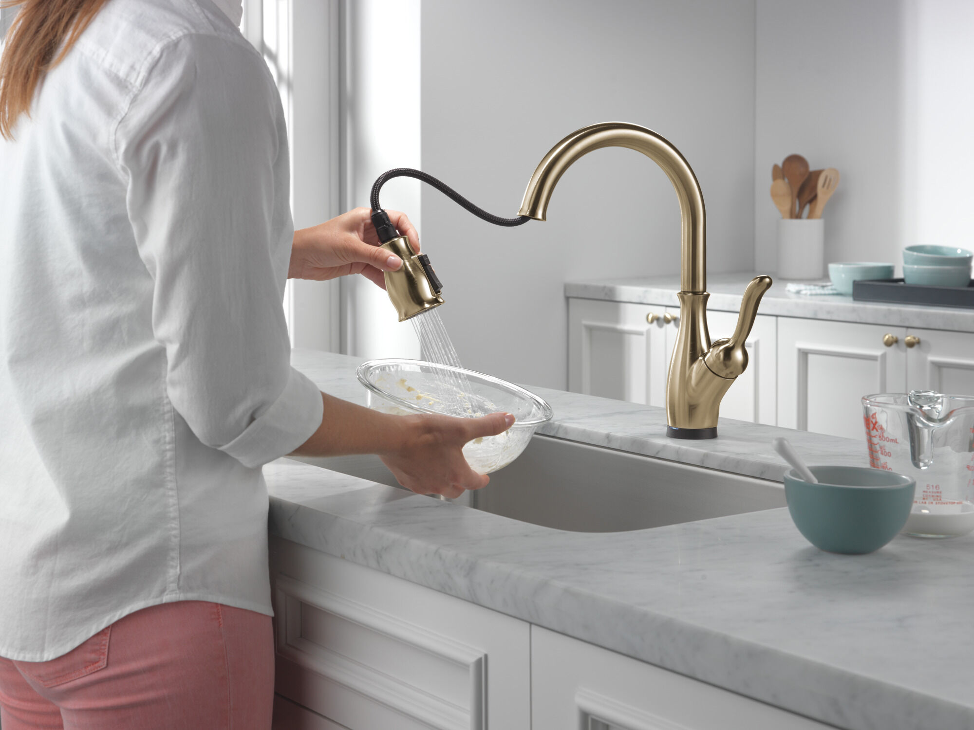 Touch2O Pull-Down Kitchen with Soap Disp Bundle in Champagne
