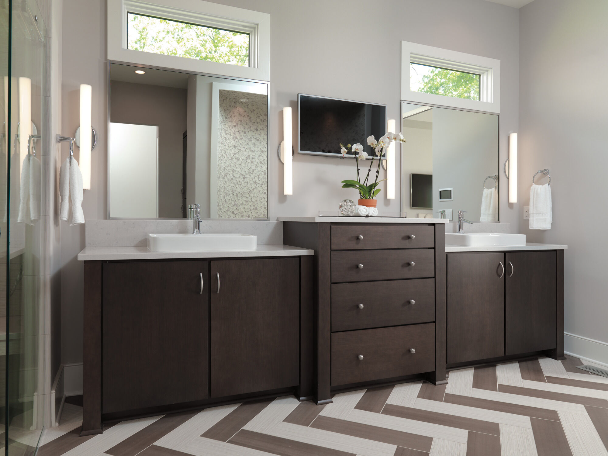 Single Handle Bathroom Faucet in Chrome 561LF-MPU | Delta Faucet