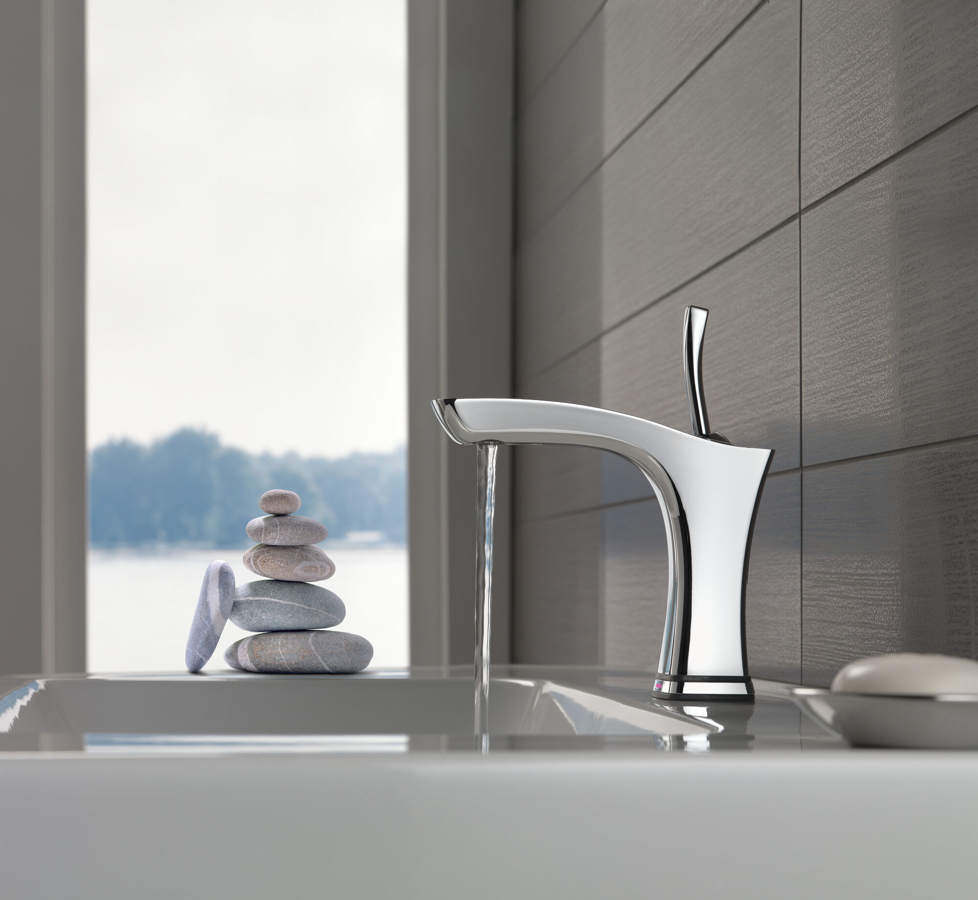 Single Handle Bathroom Faucet with Touch2O.xt® Technology in