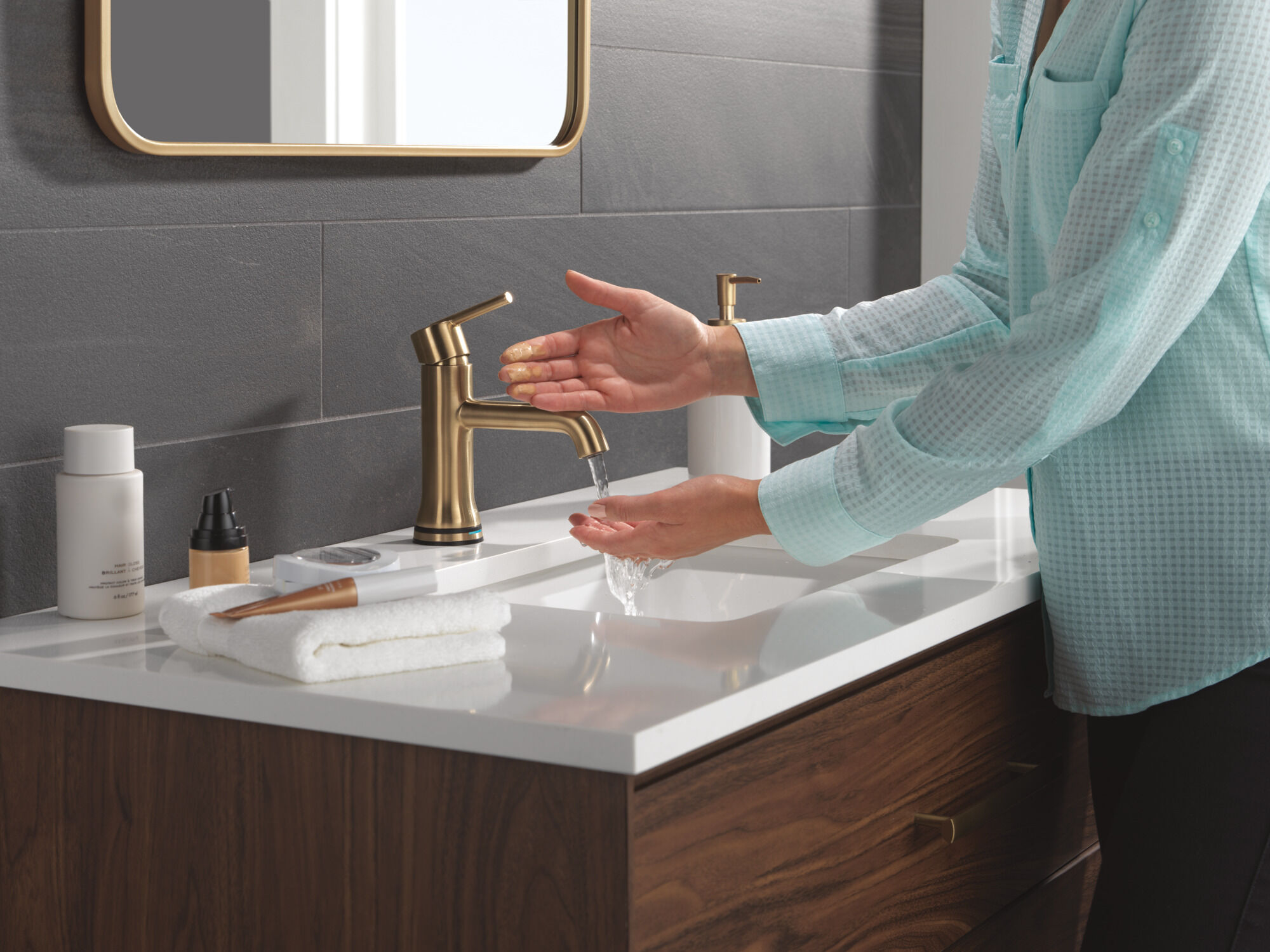 Touch2O Bathroom Faucet with Touchless Technology in Champagne
