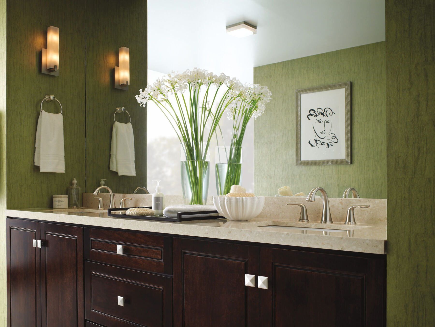 Towel Ring in Stainless 73846-SS | Delta Faucet
