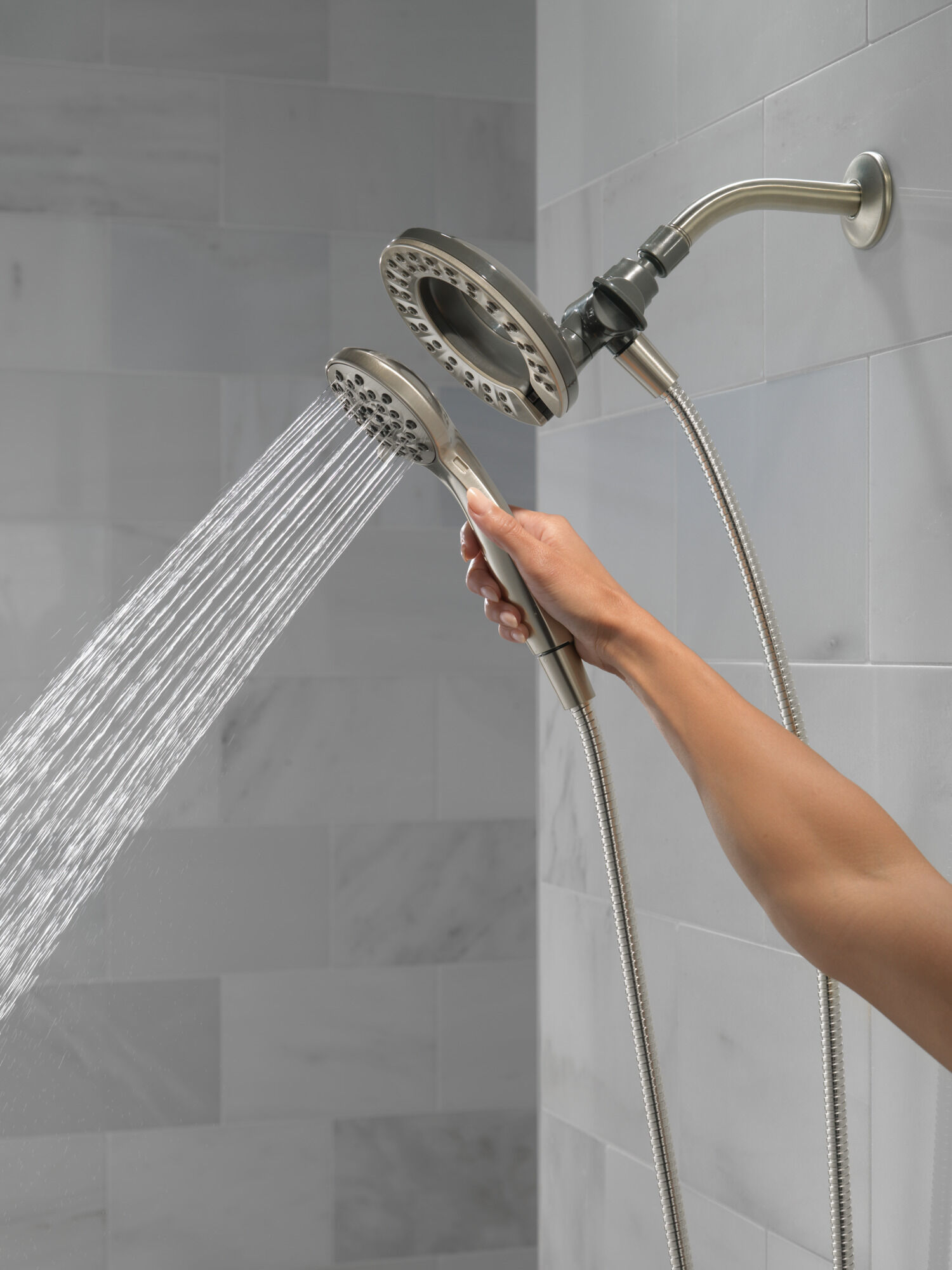 エクスプロージョン817HF 8111FP - AXION® MSR Freeze Protected Drench Shower - Haws Co