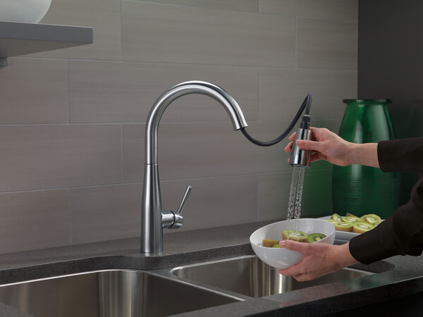 Single Handle Pull Down Kitchen Faucet, Are Farmhouse Sinks Practical Reddit