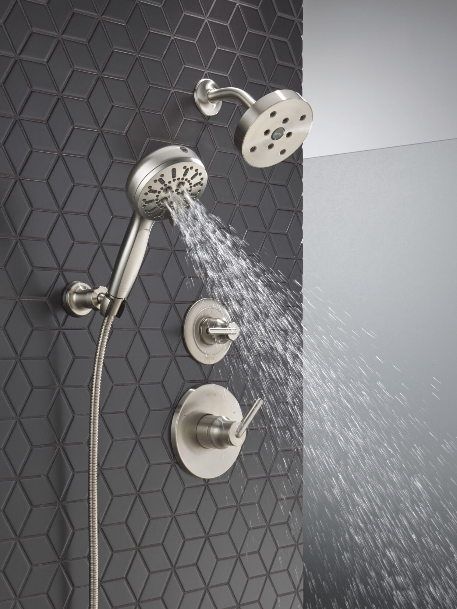 7-Setting Wall Mount Hand Shower with Cleaning Spray in Lumicoat