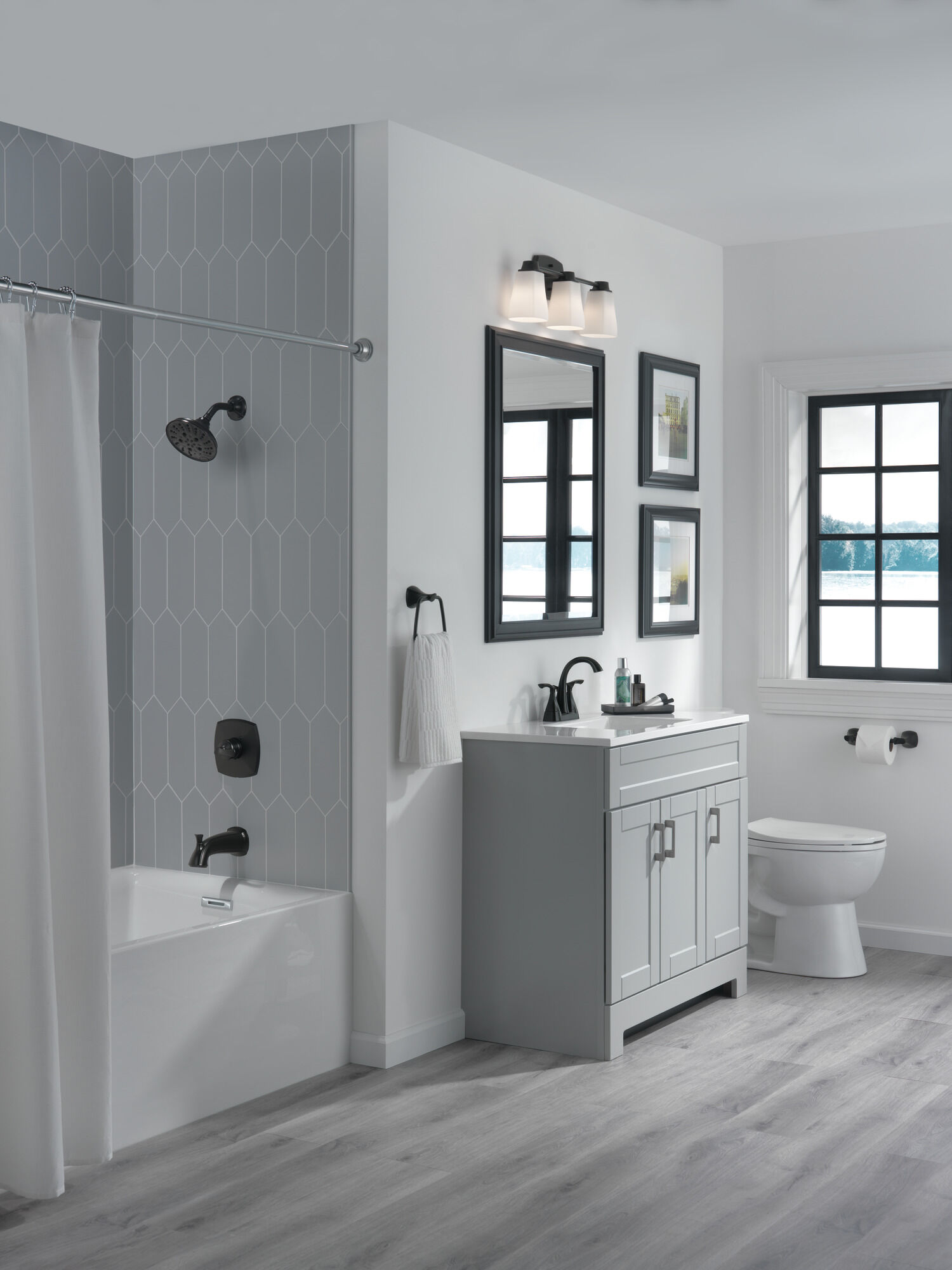 Monitor 14 Series Tub and Shower Trim in Matte Black 144748-BL