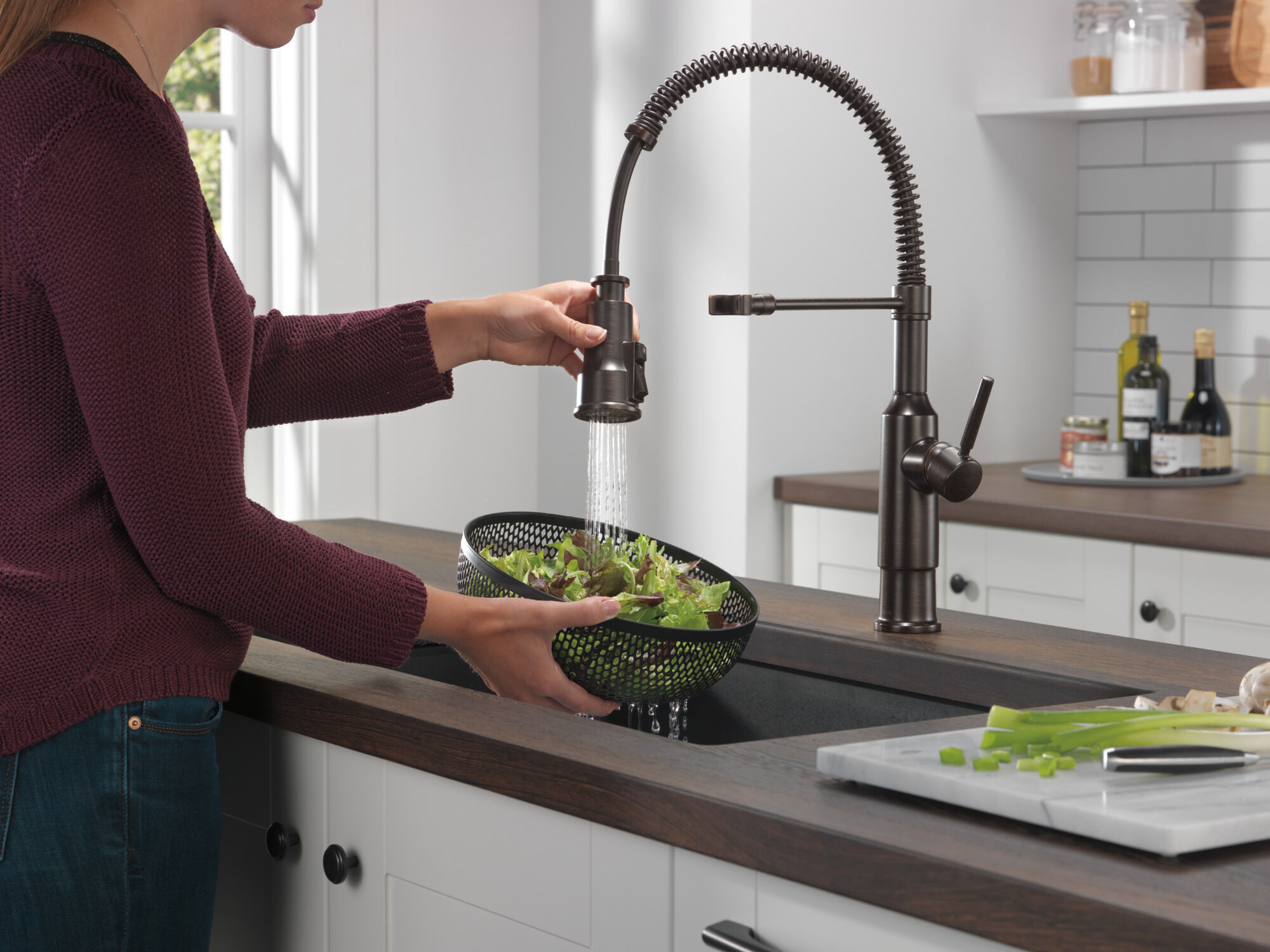 Single-Handle Pull-Down Spring Kitchen Faucet (Recertified) in