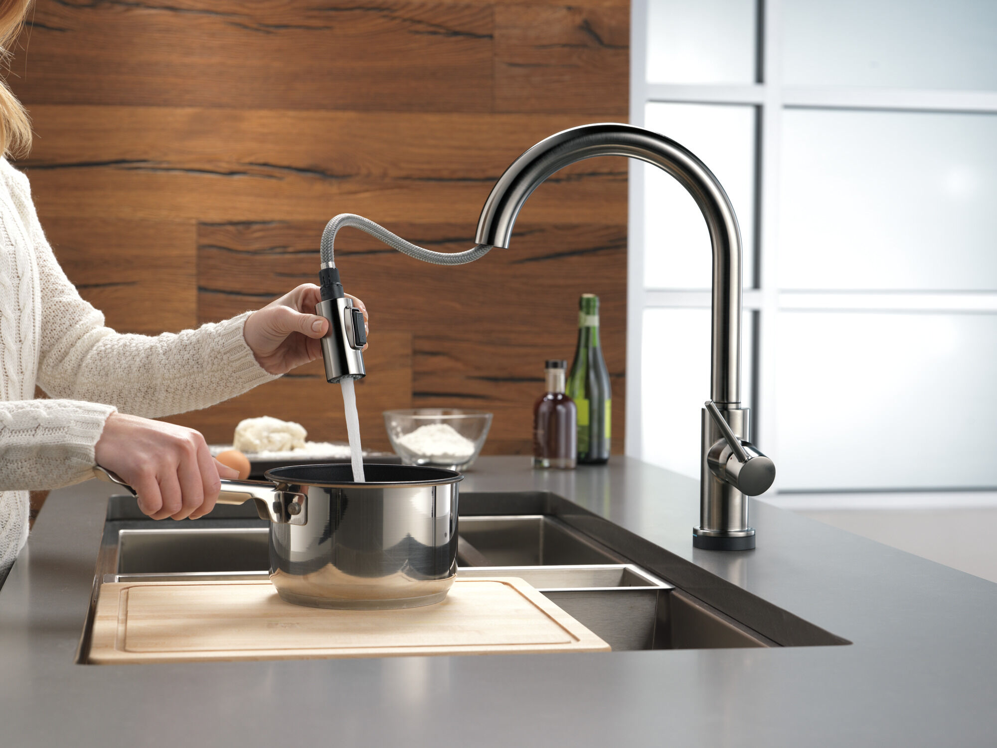 VoiceIQ® Single-Handle Pull-Down Kitchen Faucet with Touch2O