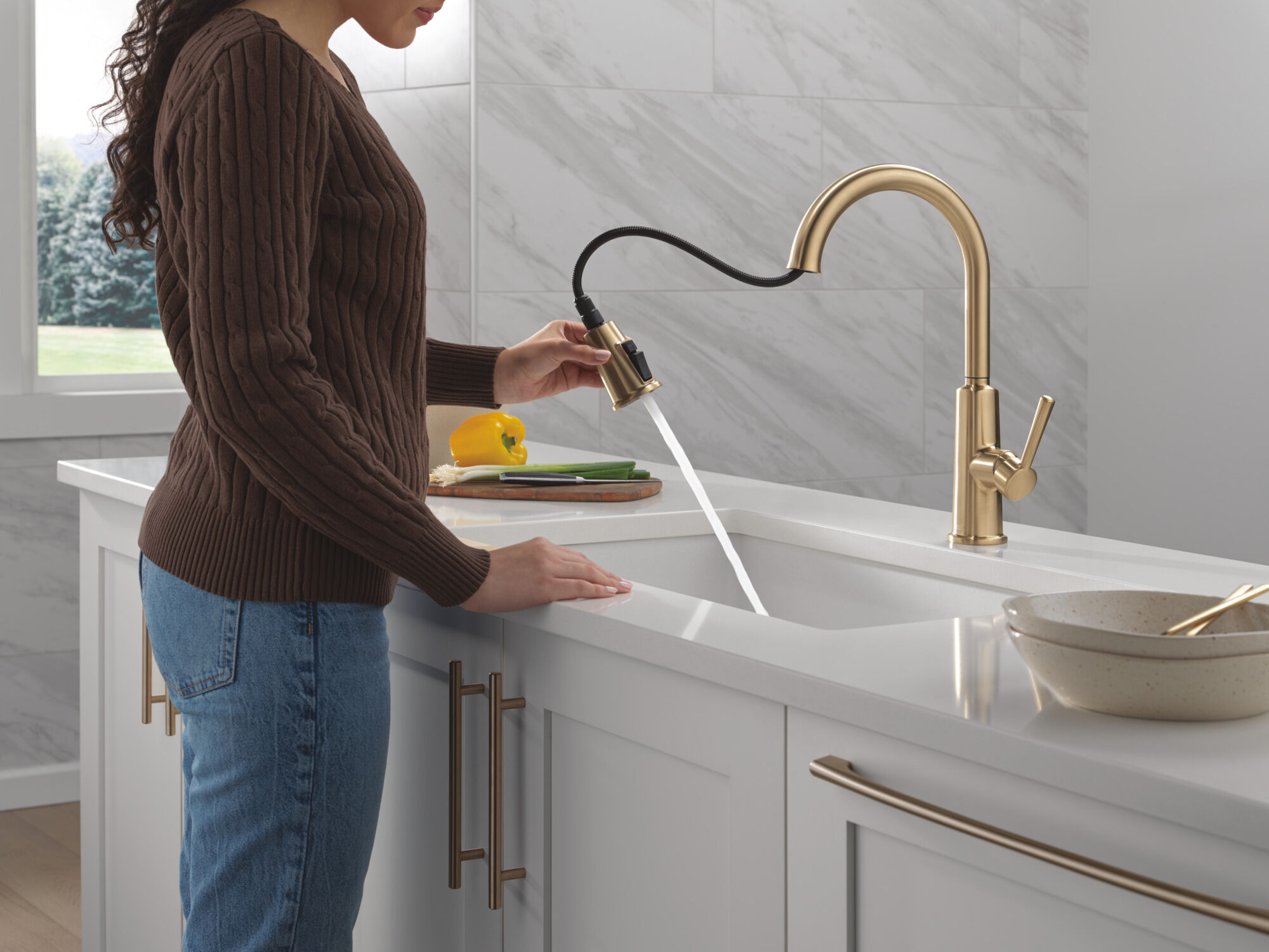 Single Handle Pull-Down Kitchen Faucet in Champagne Bronze 19730LF