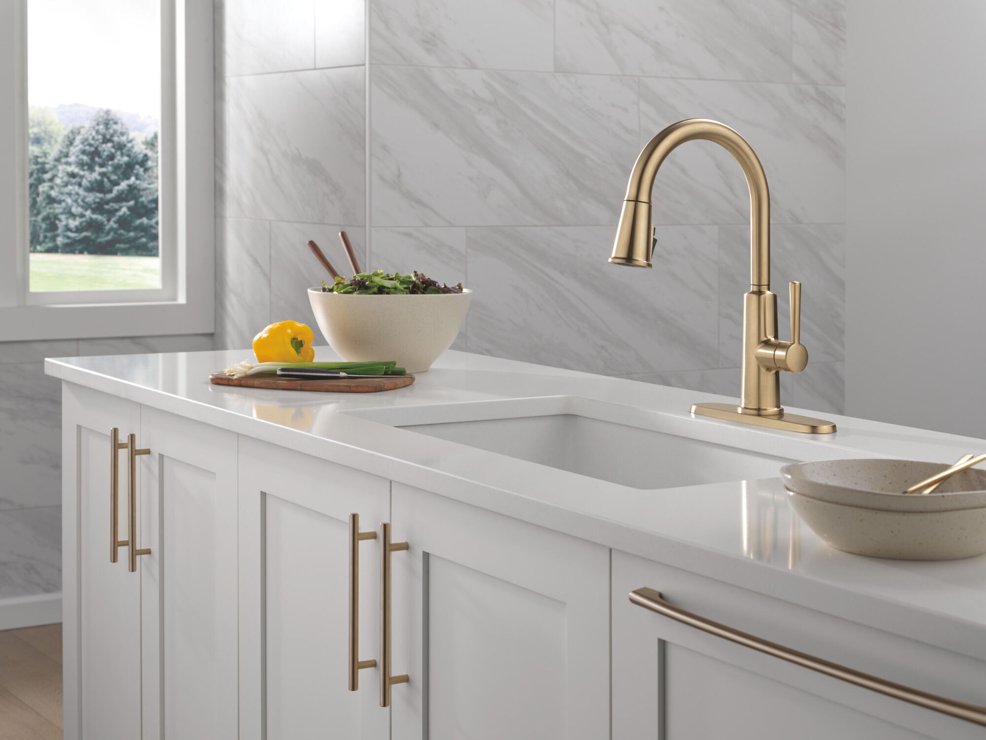 Single Handle Pull-Down Kitchen Faucet in Champagne Bronze 19730LF