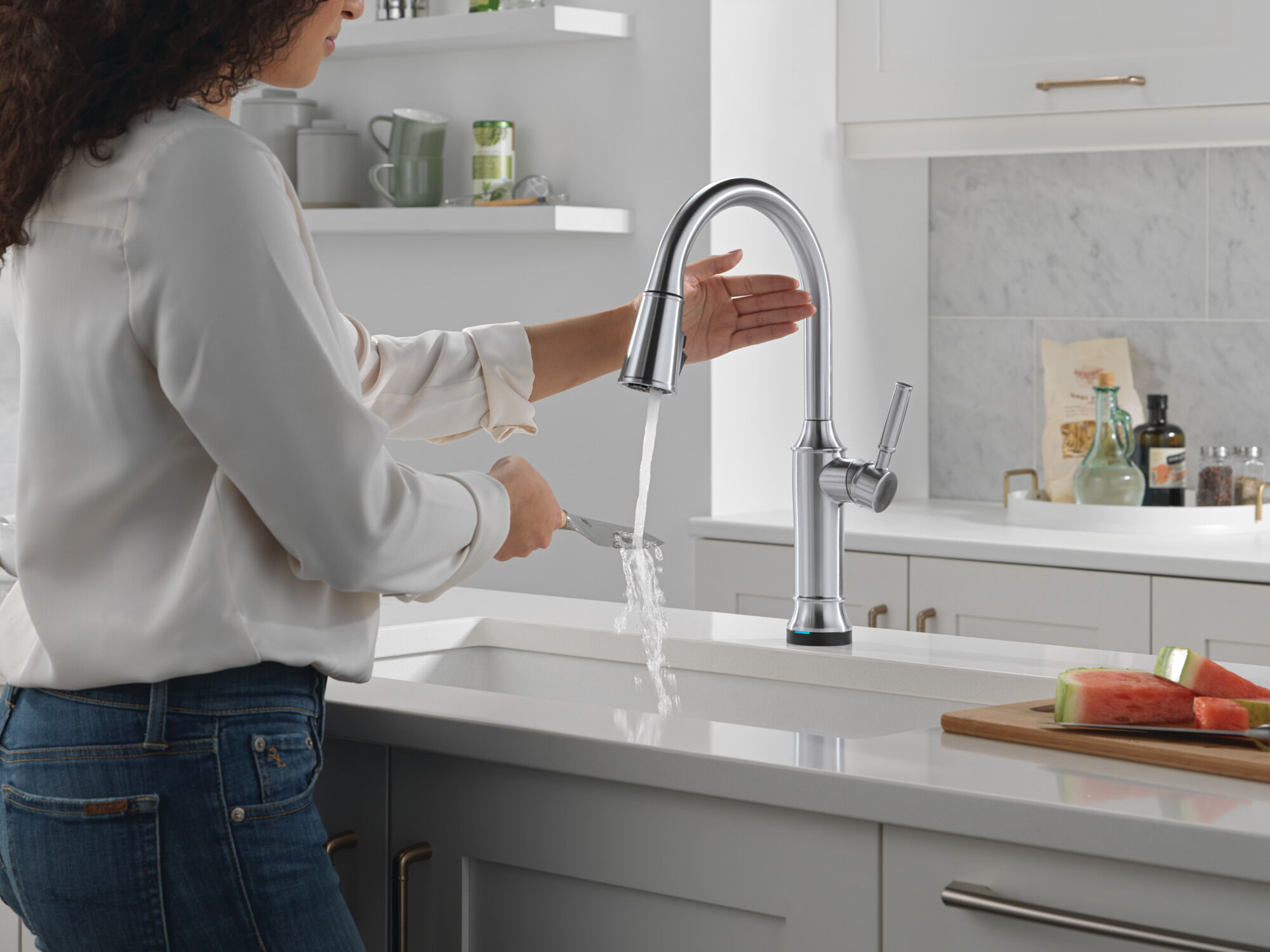 Touch2O® Technology Kitchen Faucet with Touchless Technology in