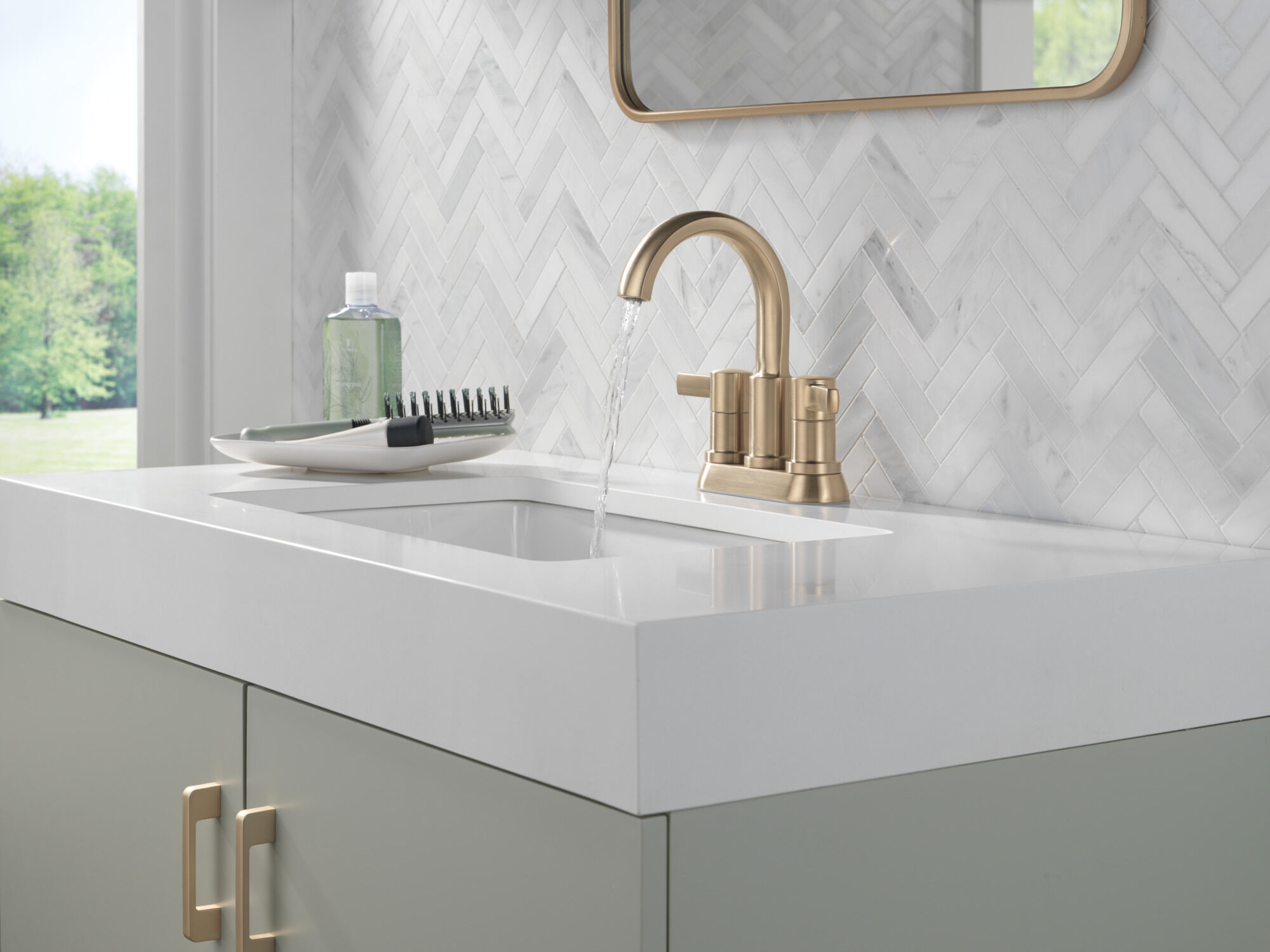 Two Handle Centerset Bathroom Faucet in Champagne Bronze 25855LF