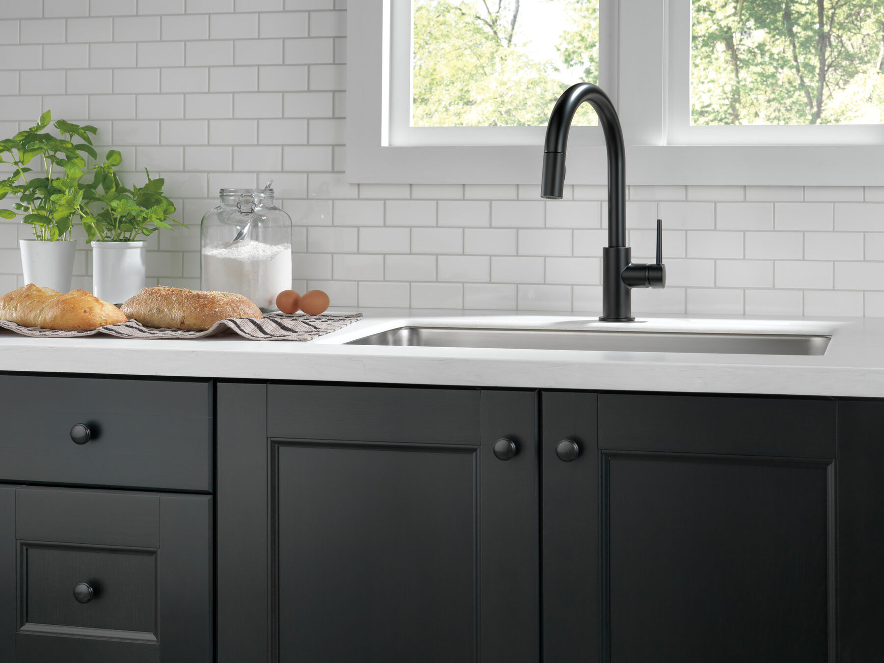 Single Handle Pull Down Kitchen Faucet