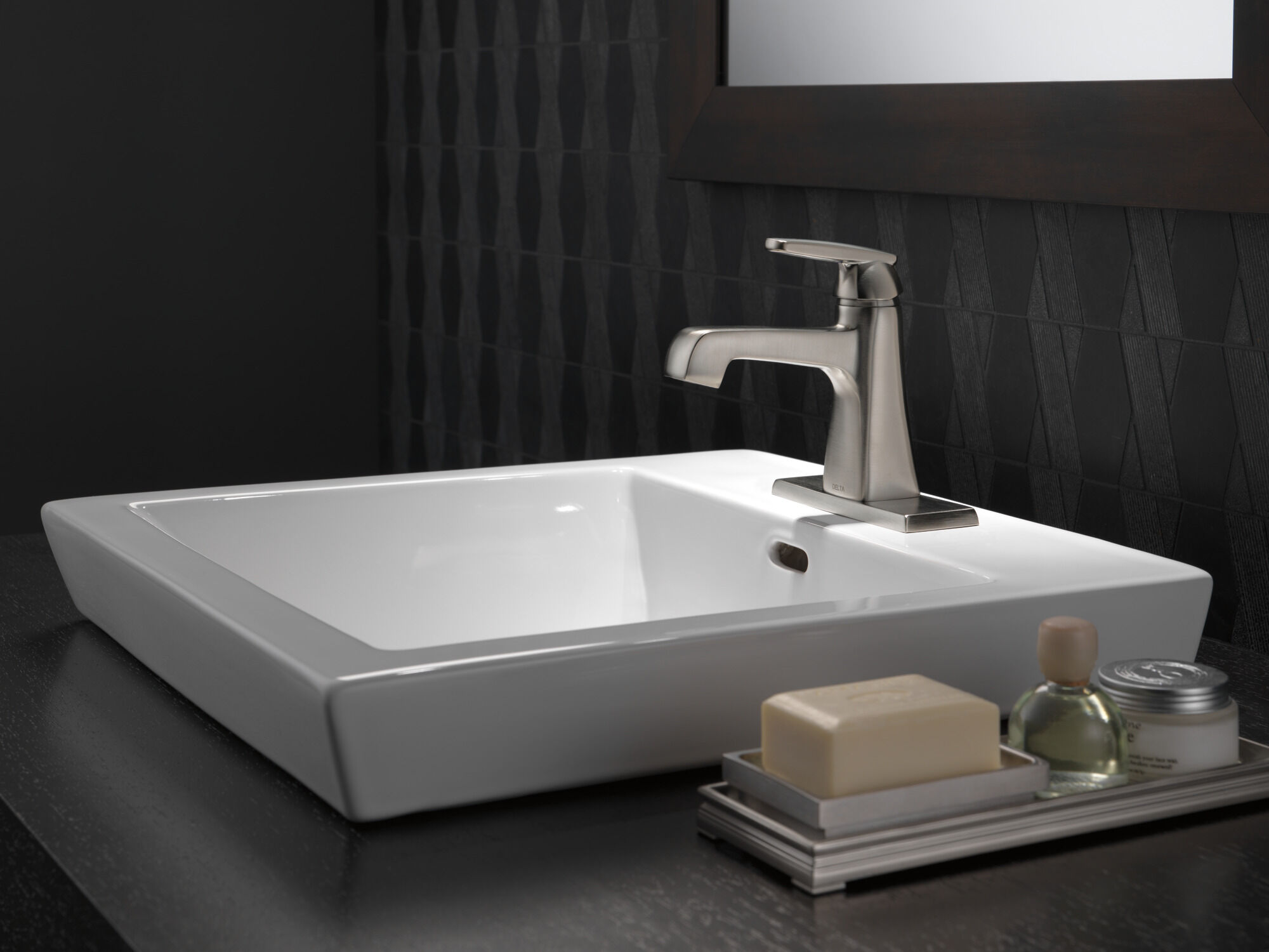 Single Handle Bathroom Faucet in Stainless 564-SSMPU-DST | Delta