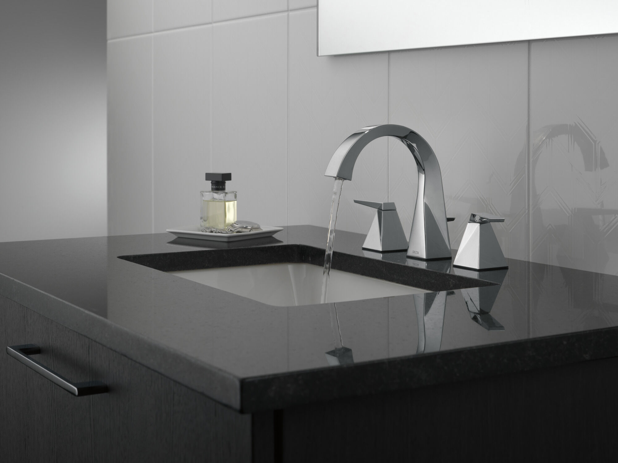 Two Handle Widespread Bathroom Faucet in Lumicoat® Chrome 35546-PR