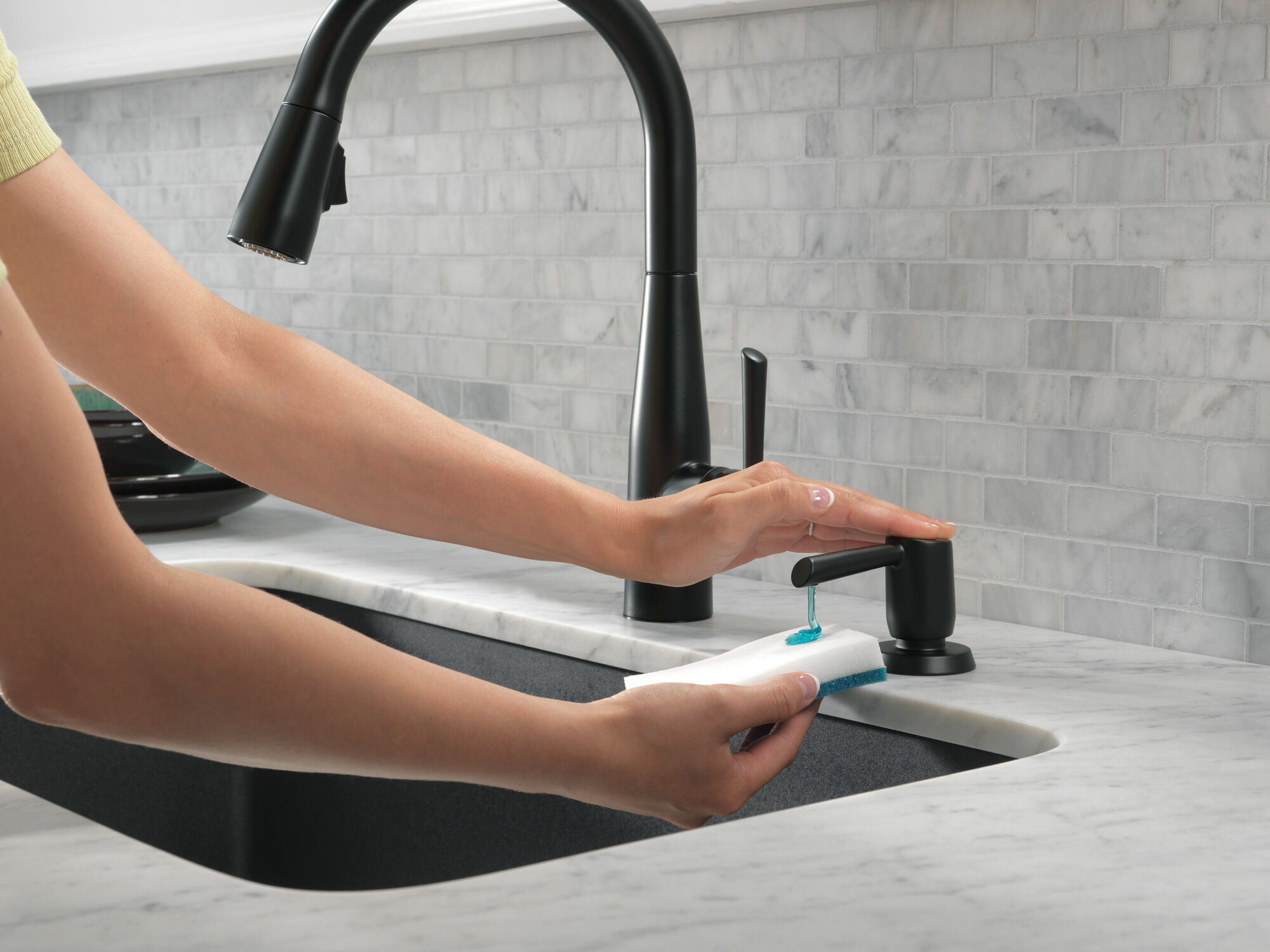 Details about   Automatic Touch Sensor Swivel Kitchen Faucet with Pull Down Sprayer Black Tap 