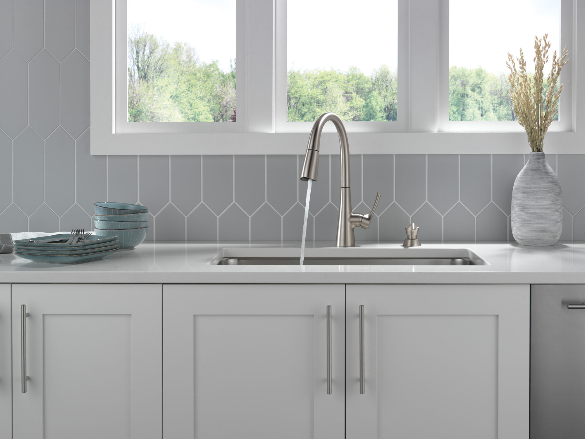 Single Handle Pull-Down Kitchen Faucet with Soap Dispenser and