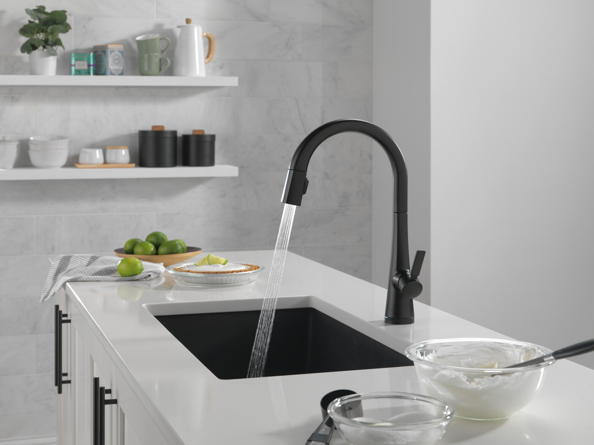 Touch2O® Pull-Down Kitchen Faucet (Recertified) in Matte Black