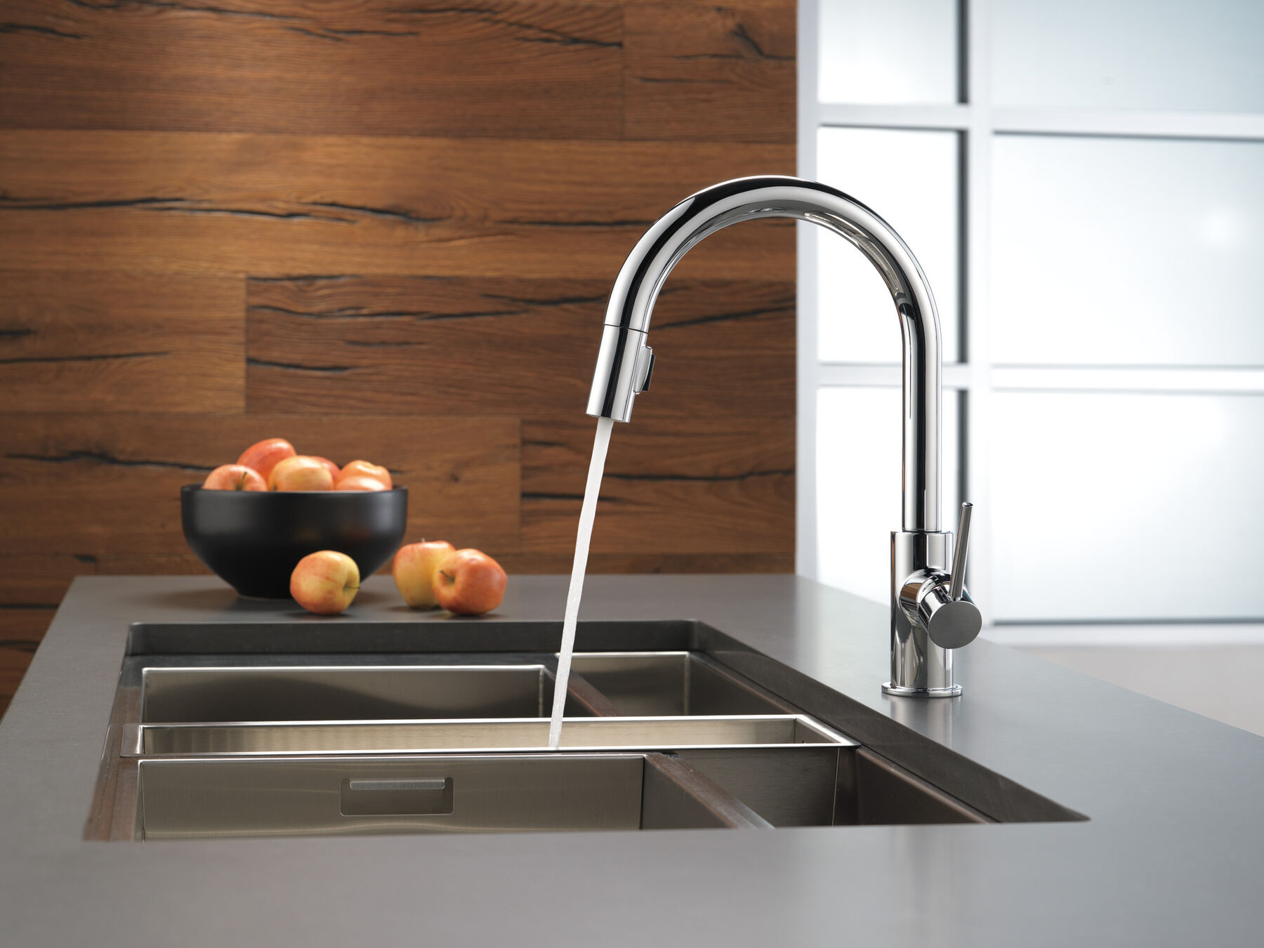 Single Handle Pull-Down Kitchen Faucet