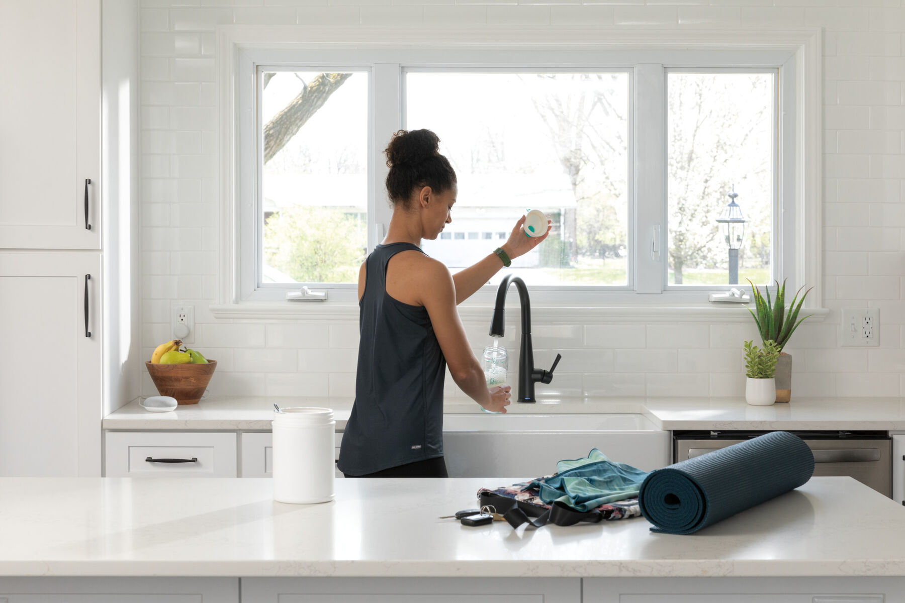 Single Handle Pull-Down Kitchen Faucet with Touch<sub>2</sub>O&reg; Technology Technology (Recertified)