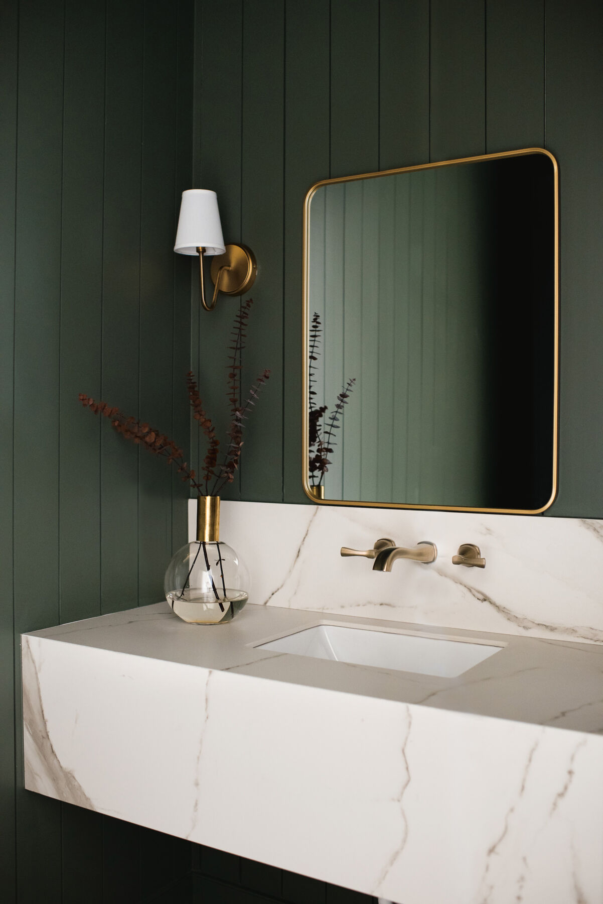 Wall Mounted Lav in Champagne Bronze T3576LF-CZWL | Delta Faucet