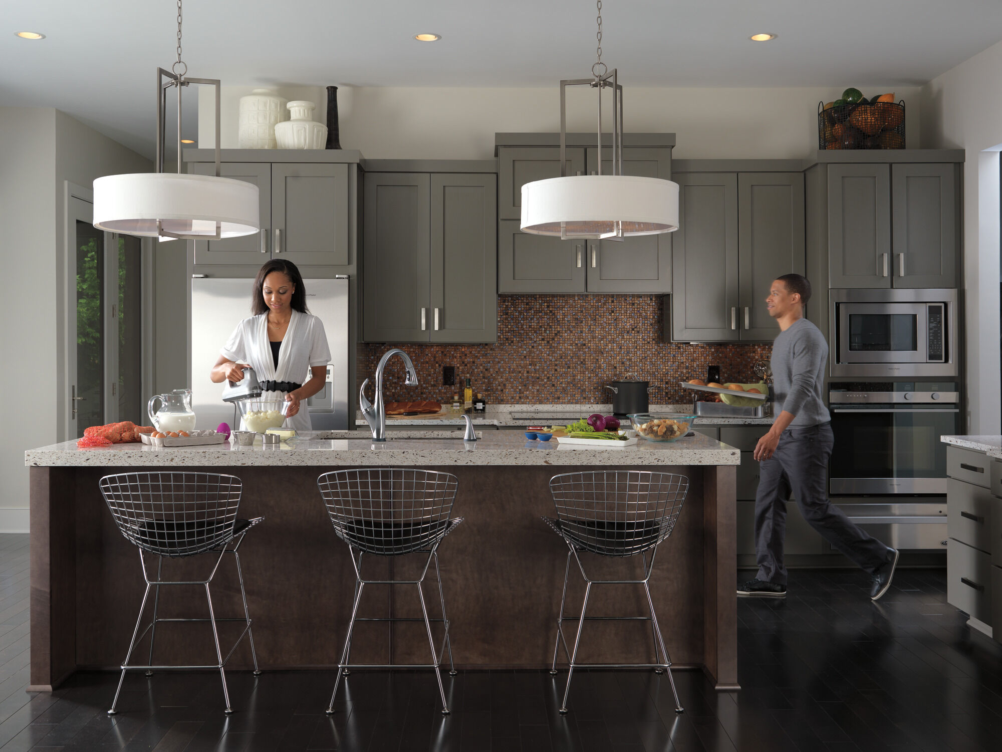 Single Handle Pull-Down Kitchen Faucet with Touch2O® and