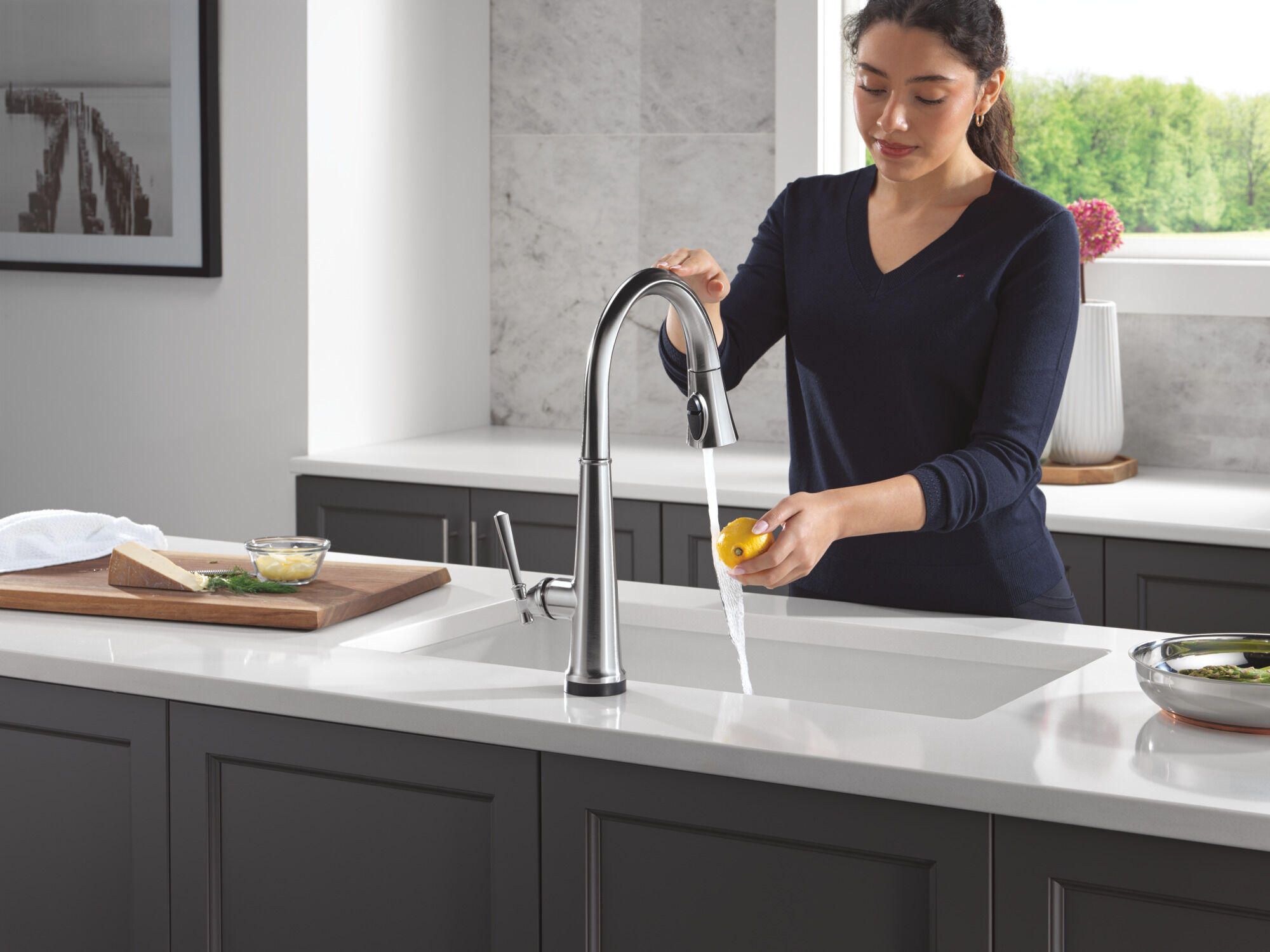 Touch2O® Technology Kitchen Faucet with Touchless Technology in