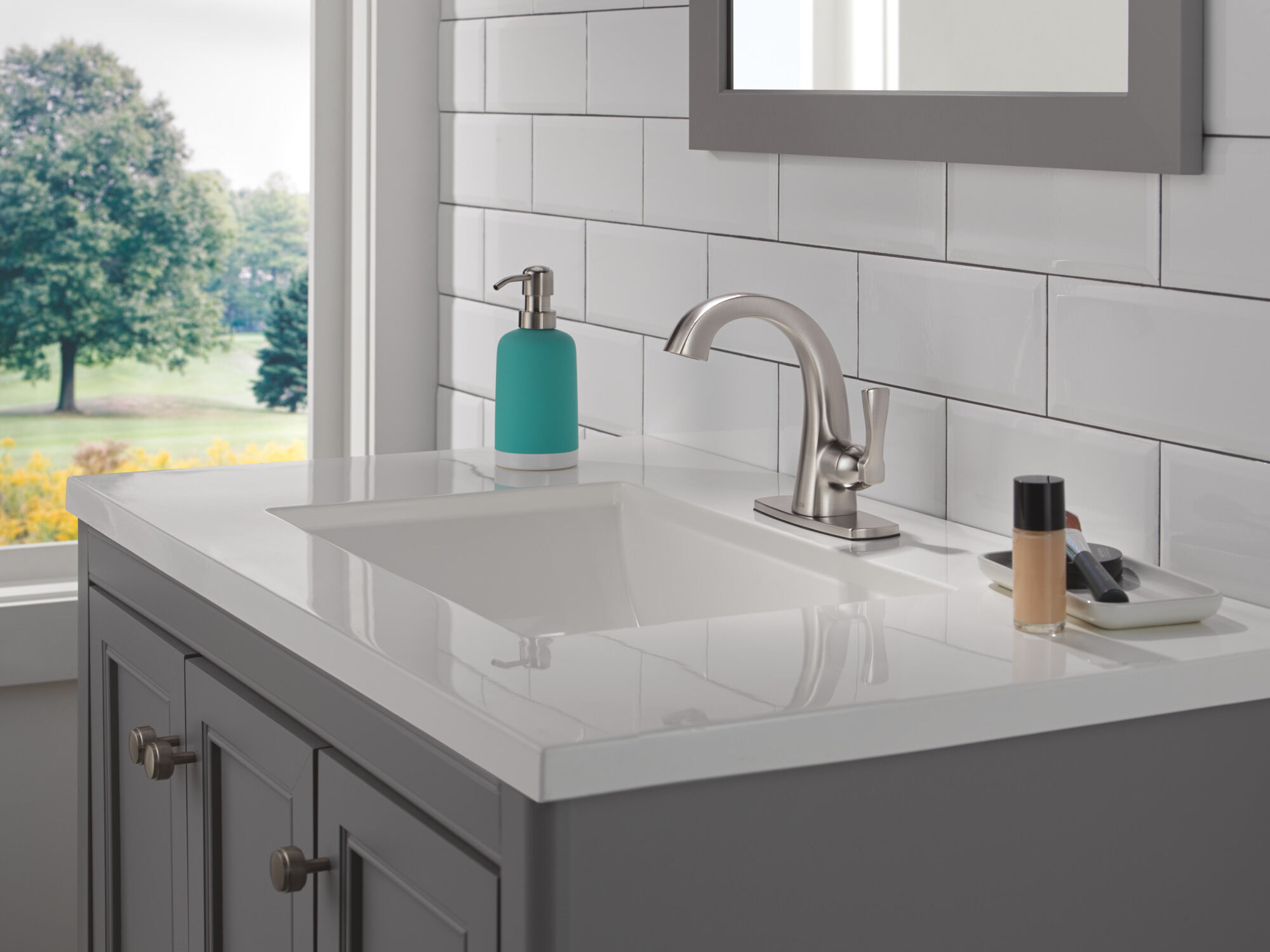 Single Handle Bathroom Faucet in Lumicoat® Stainless 577-SS-PR-MPU