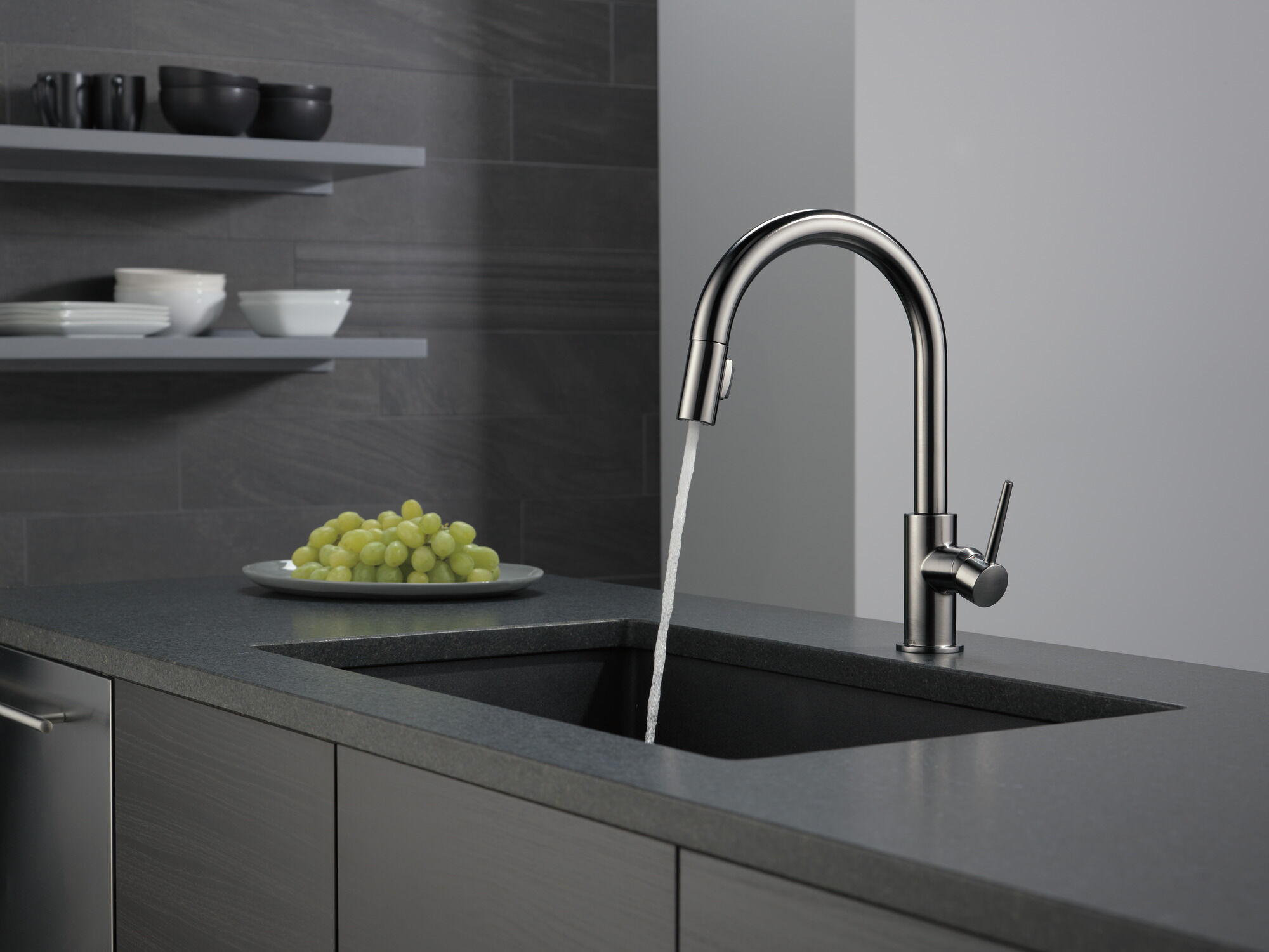 Single Handle Pull-Down Kitchen Faucet in Black Stainless 9159-KS