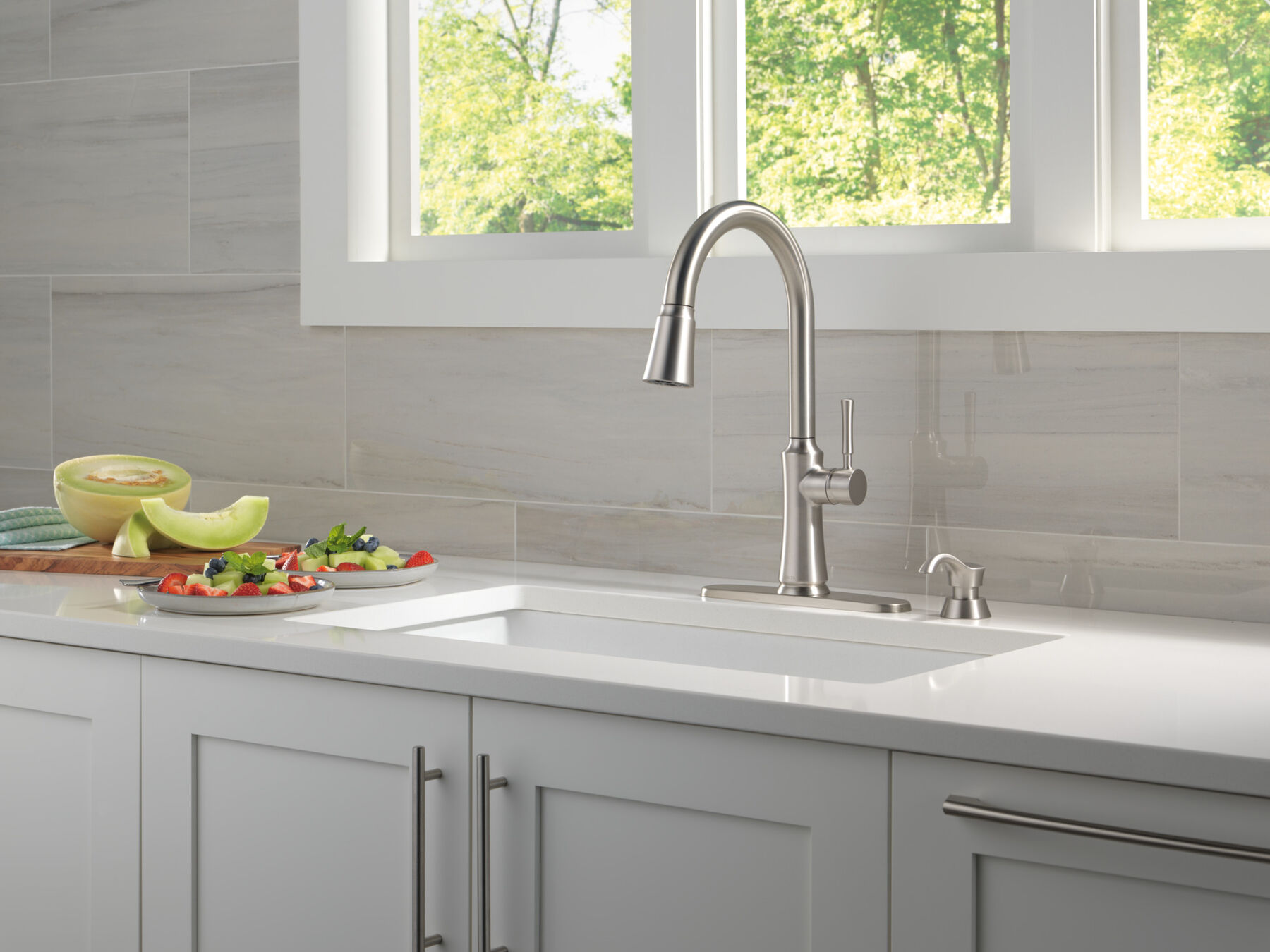 Pull-Down Kitchen Faucet w/Soap (Recertified)