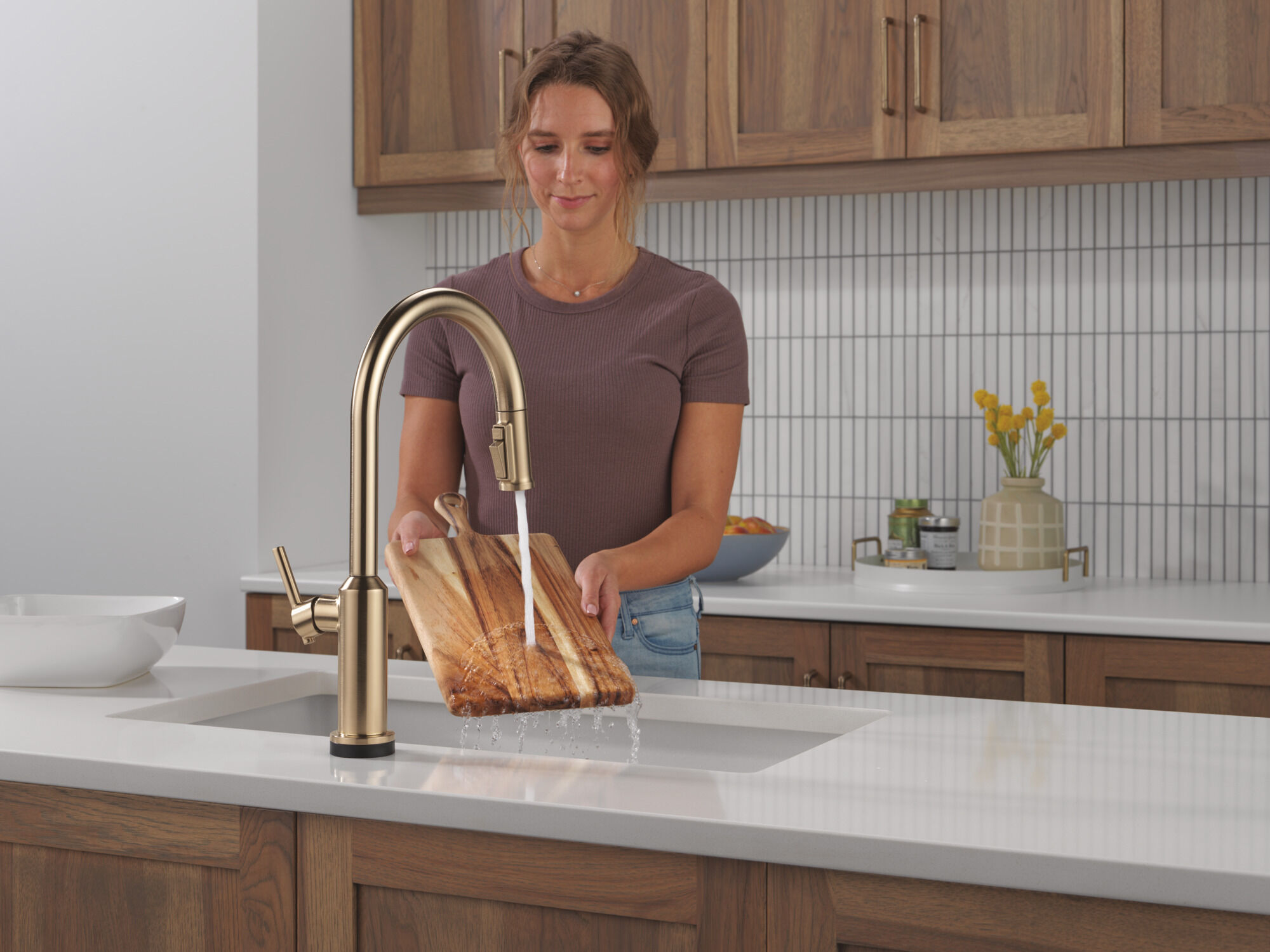 Touch2O® Technology Kitchen Faucet with Touchless Technology in