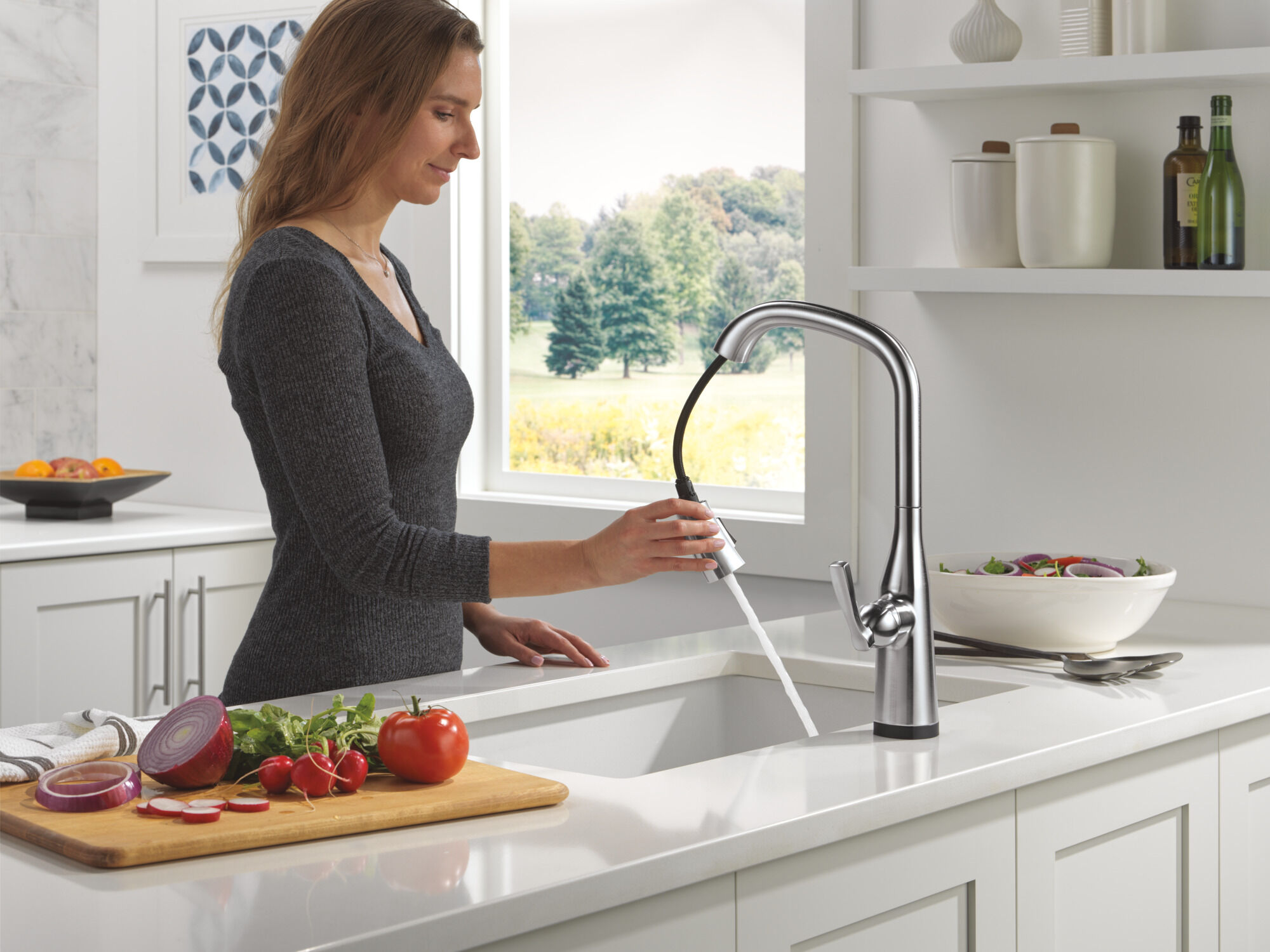 Touch2O® Technology Kitchen Faucet with Touchless Technology in
