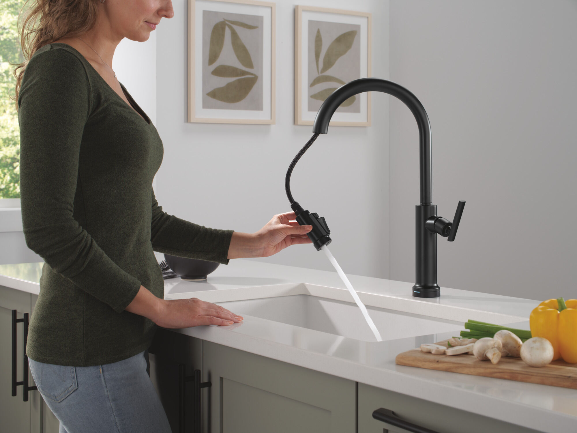 Touch2O® Technology Kitchen Faucet with Touchless Technology in