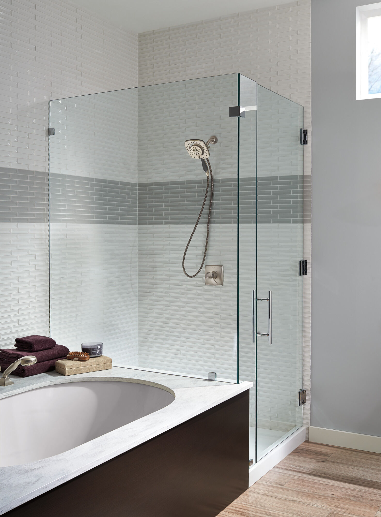 Roman Tub with Hand Shower Trim in Stainless T4764-SS | Delta Faucet