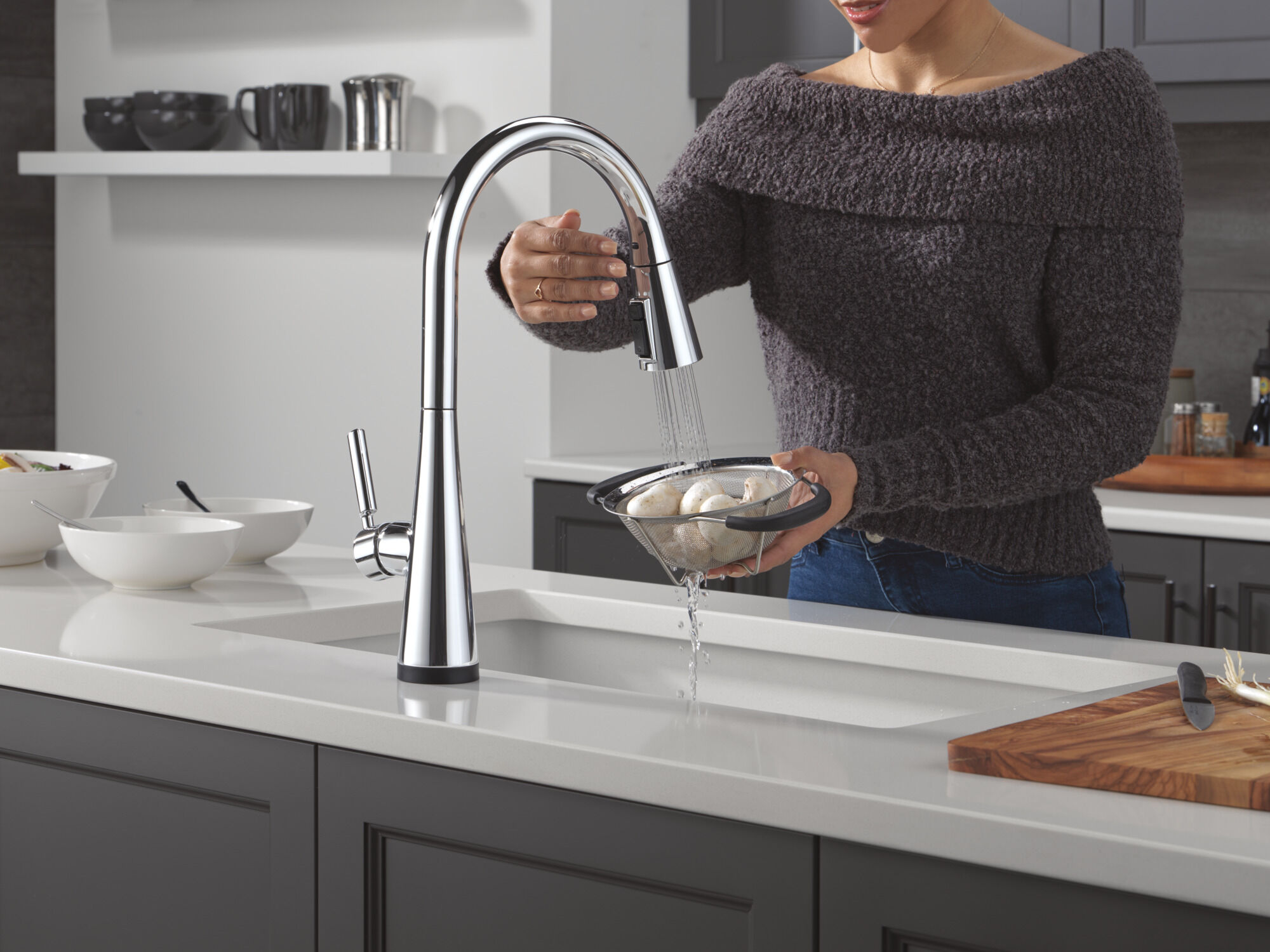 エラン IBEX84 170 ディナフィット stラディカル ポモカシール Single Handle Pull-Down Touch2O® Technology Kitchen Faucet with