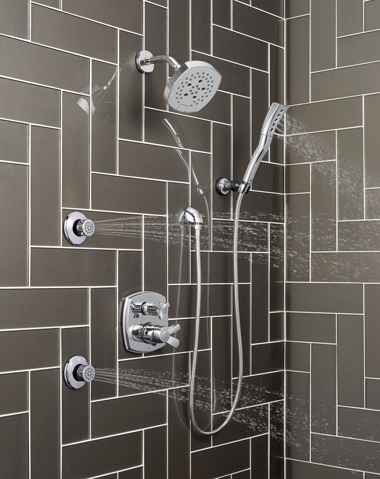 ベレー Premium 5-Setting Hand Shower in Stainless 59434-SS18-PK | Delta