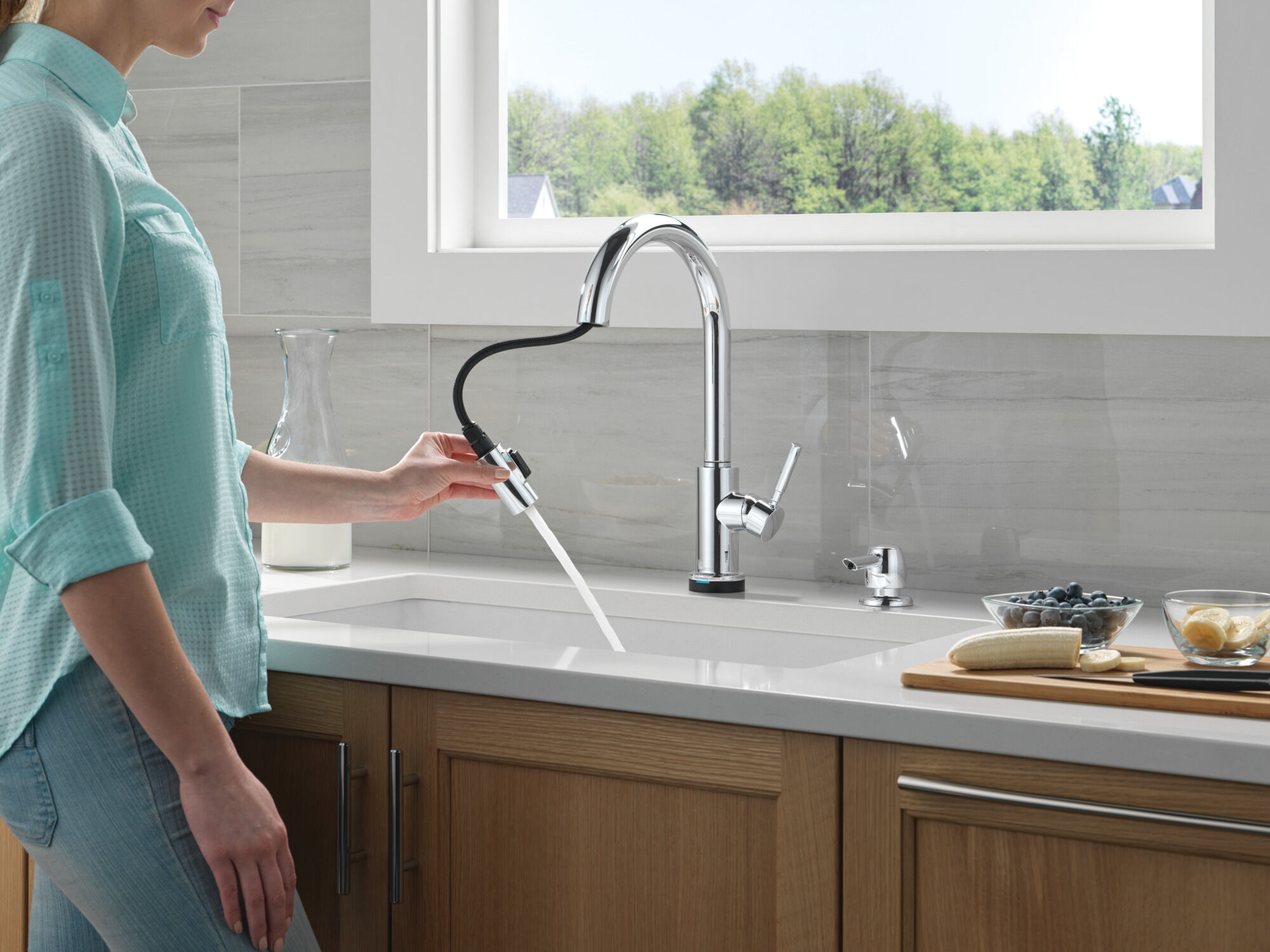 Single Handle Pull-Down Touch2O® Technology Kitchen Faucet with