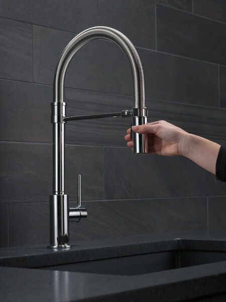 Single Handle Pull-Down Kitchen Faucet With Spring Spout