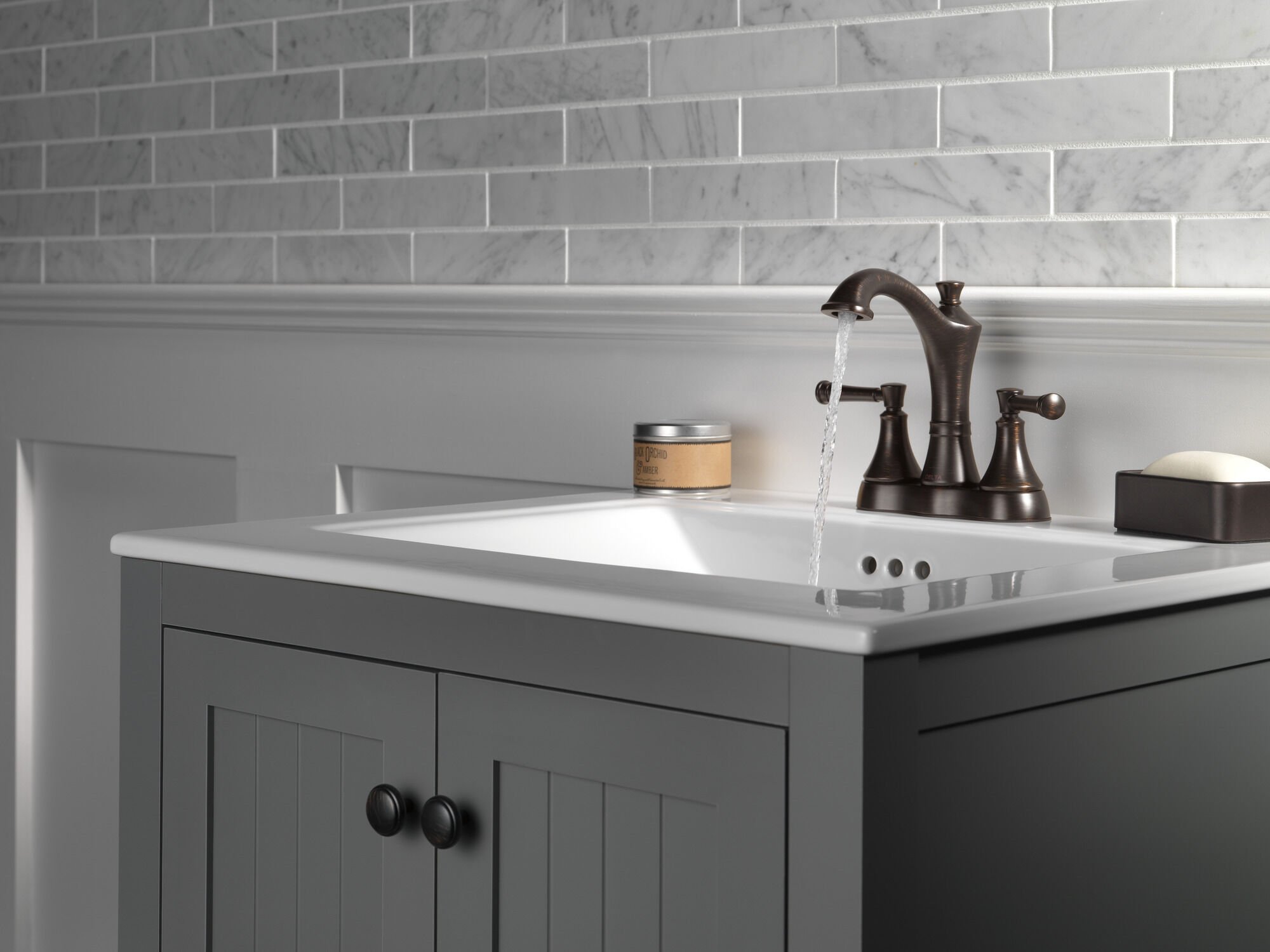 Two Handle Centerset Bathroom Faucet in Venetian Bronze 25757LF-RB