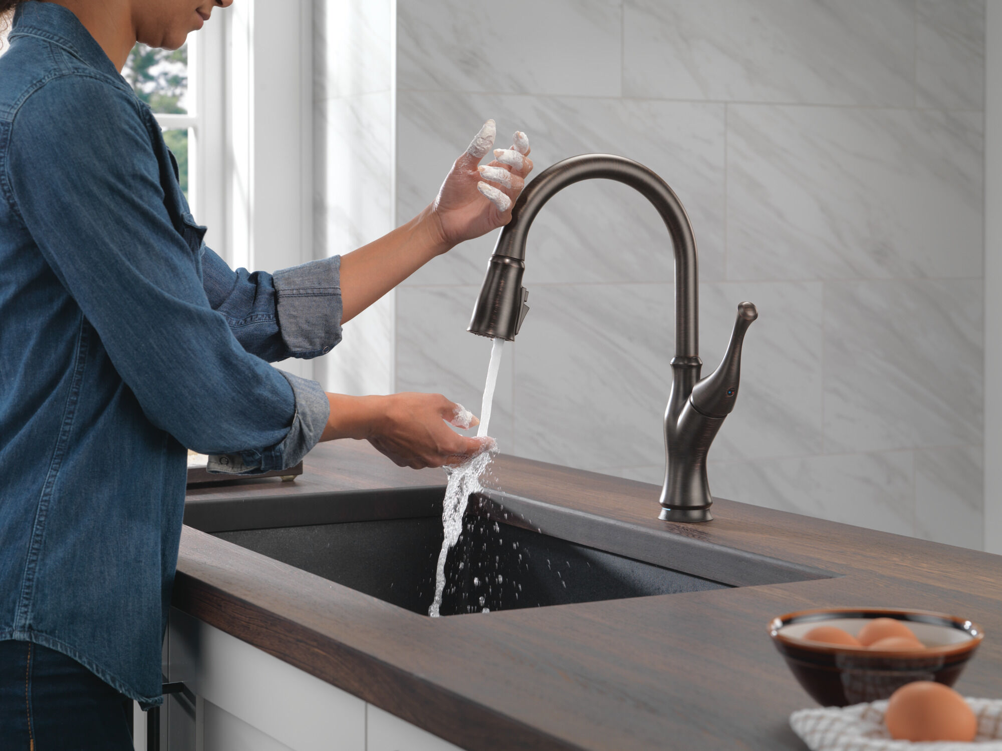 Single-Handle Pull-Down Kitchen Faucet with Touch2O® Technology
