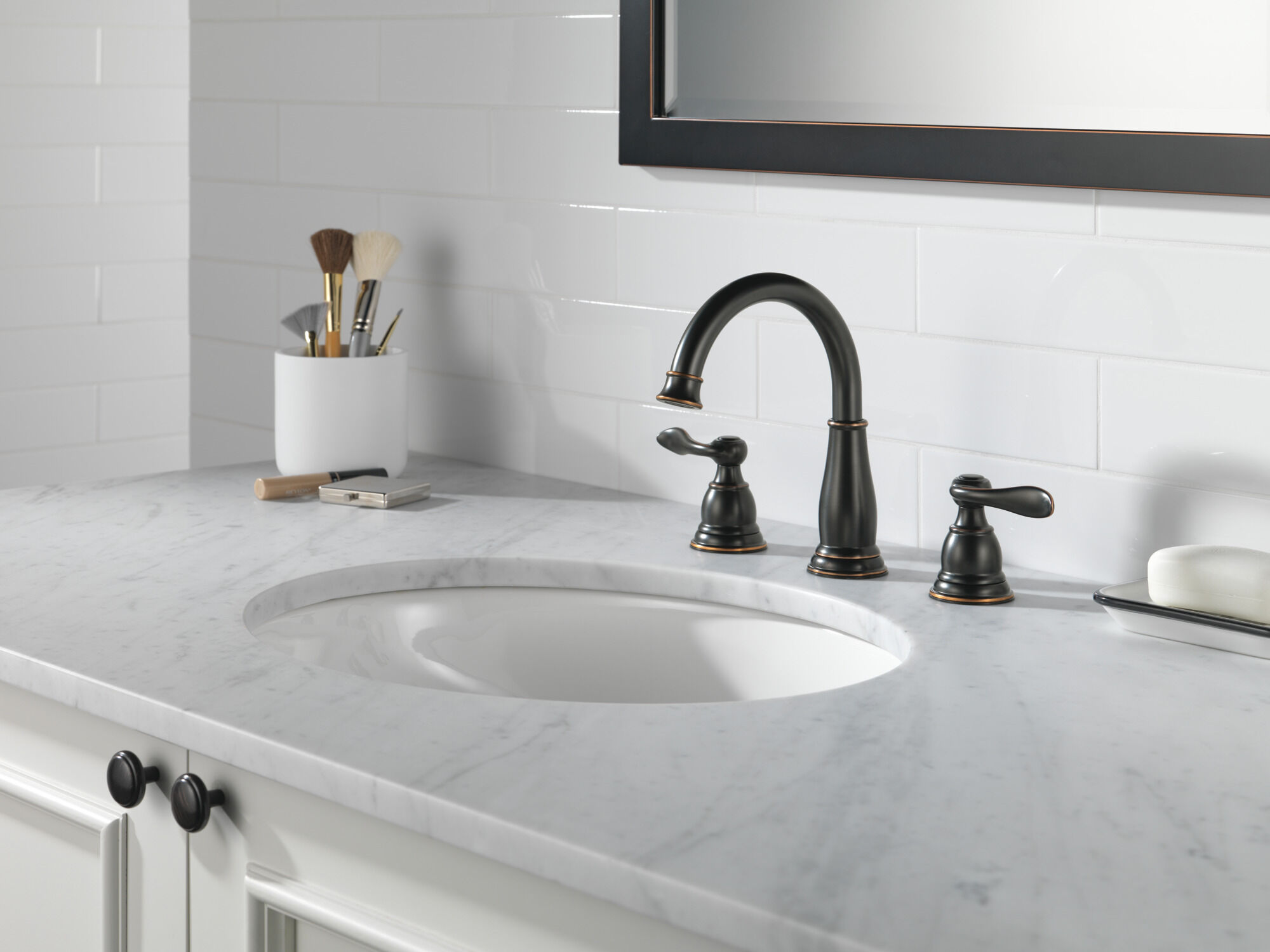 Two Handle Widespread Bathroom Faucet in Oil Rubbed Bronze 35896LF