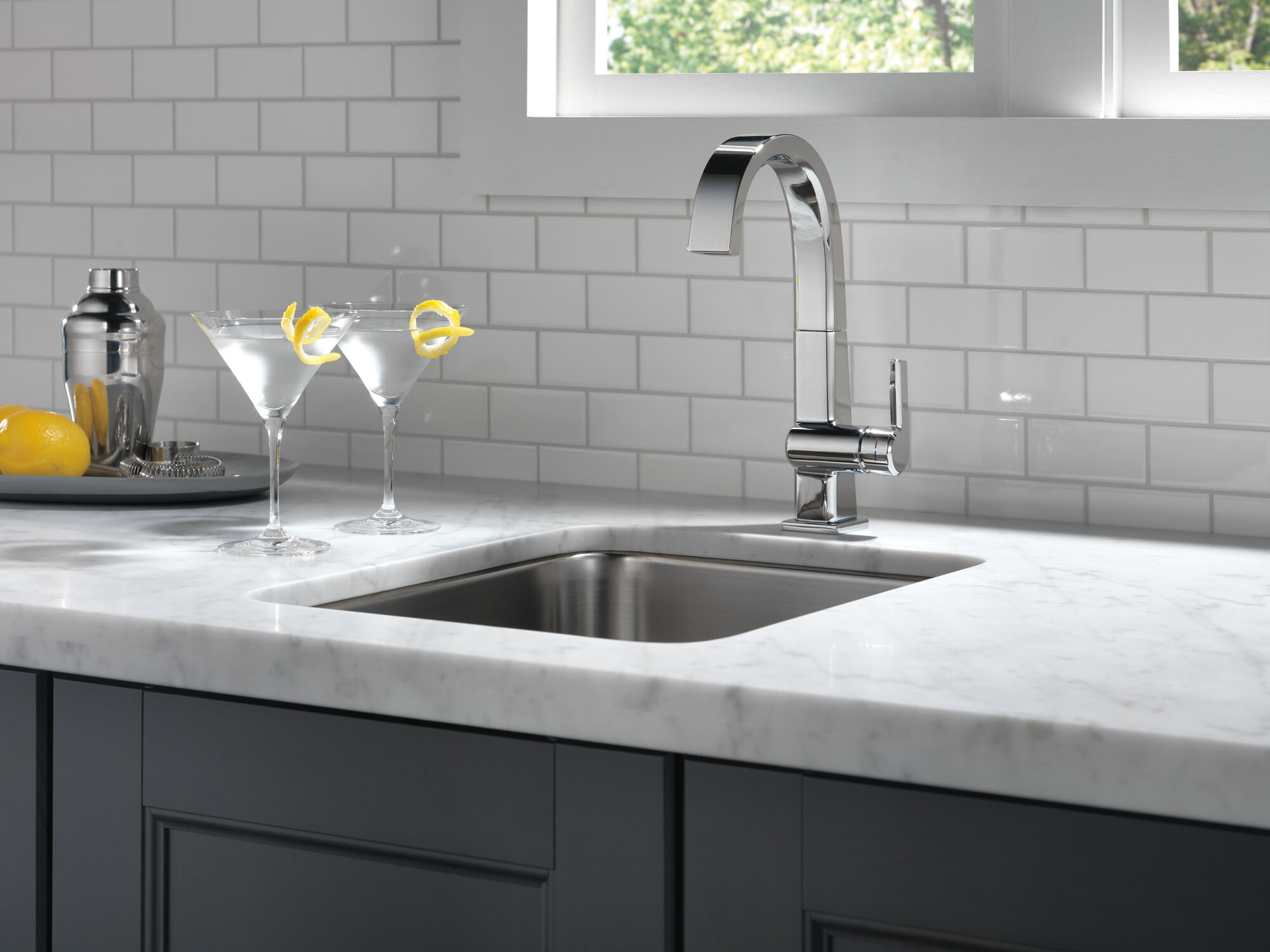 Single Handle Bar Faucet in Chrome 1993LF | Delta Faucet