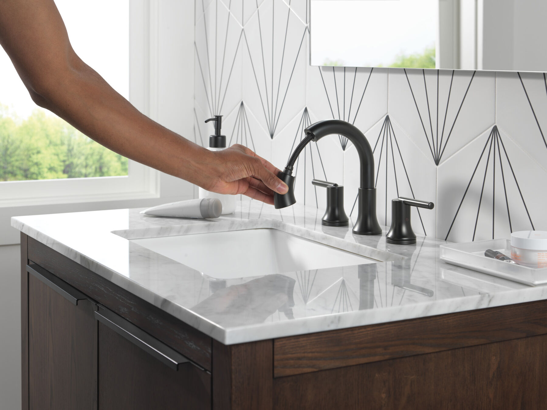 Two Handle Widespread Pull Down Bathroom Faucet in Matte Black 