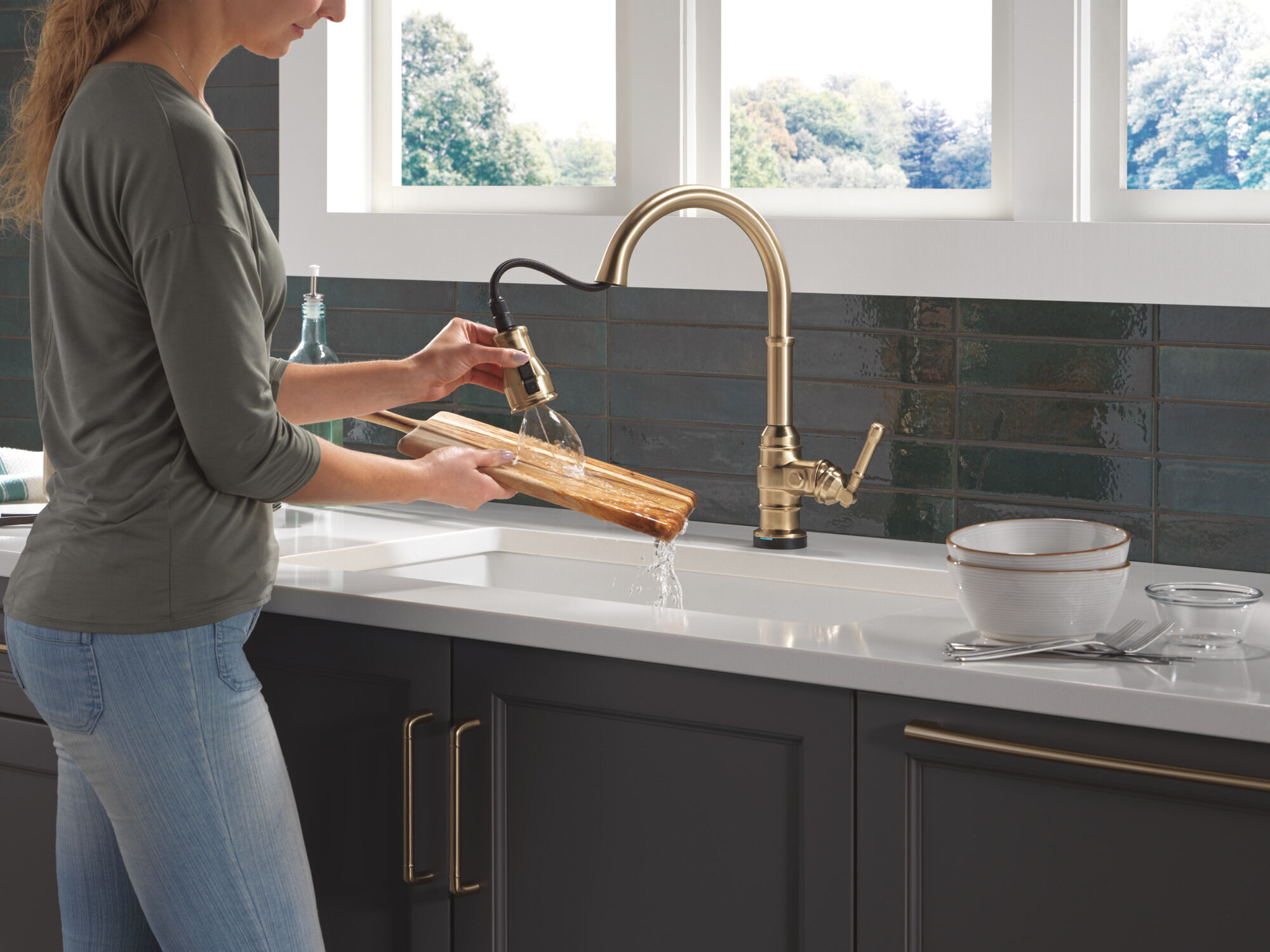Touch2O® Technology Kitchen Faucet with Touchless Technology in