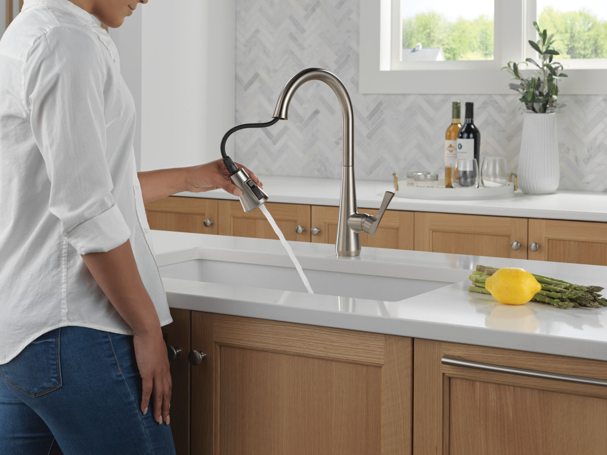 Single Handle Pull-Down Kitchen Faucet with ShieldSpray Technology