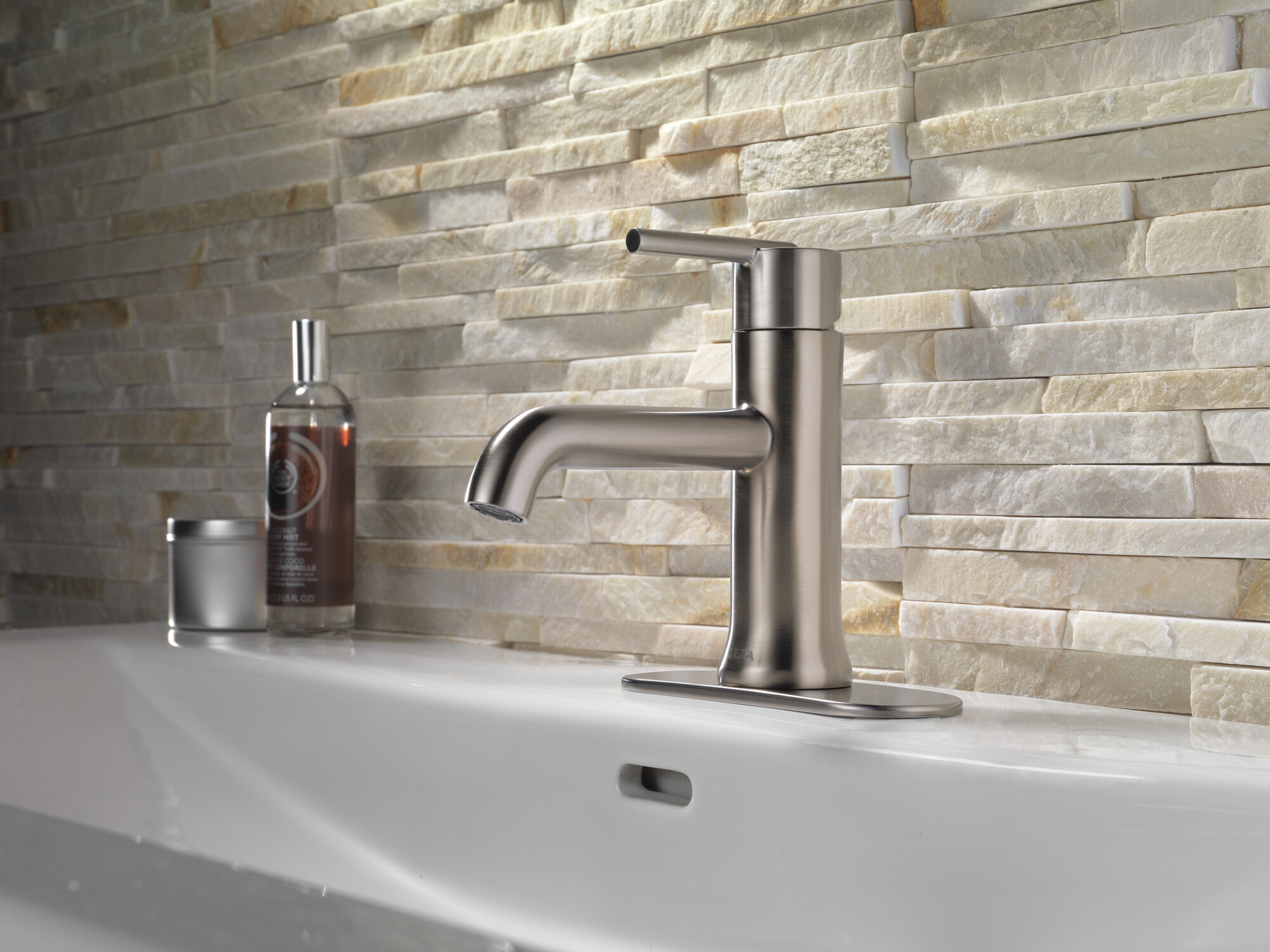 Single Handle Bathroom Faucet in Stainless 559LF-SSLPU | Delta Faucet