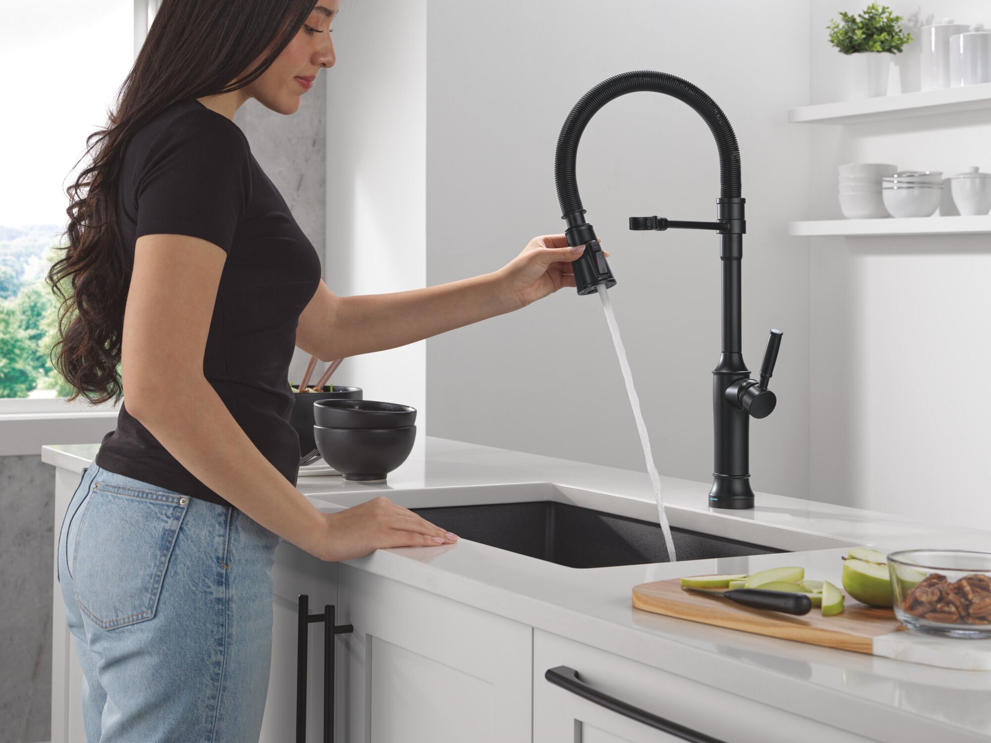 Touch2O® Technology Kitchen Faucet with Touchless Technology in