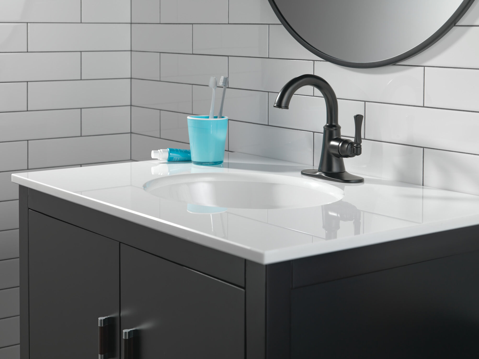Single Handle Bathroom Faucet in Matte Black 15798LF-BL | Delta Faucet