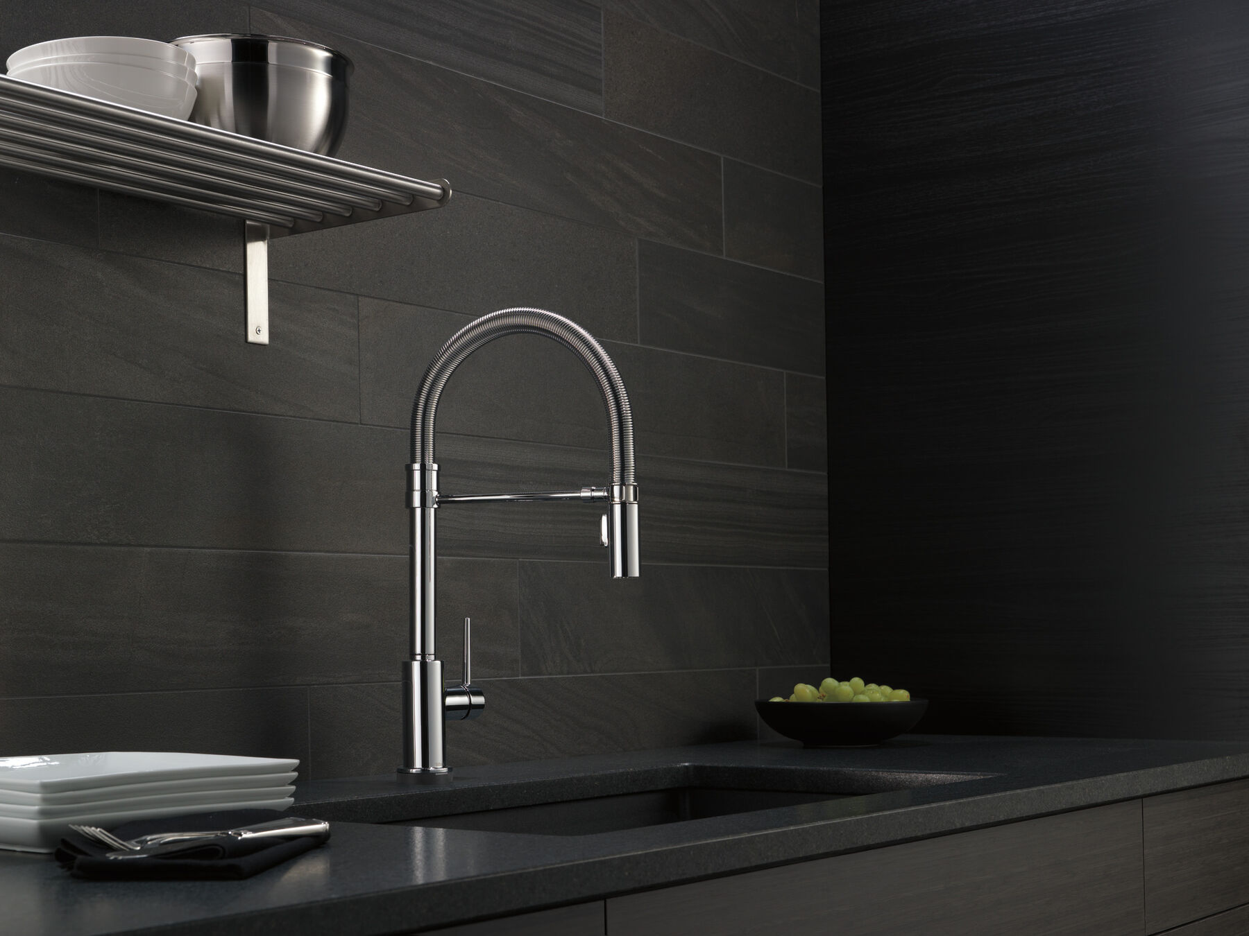 Single-Handle Pull-Down Spring Kitchen Faucet with Touch2O® Technology in Chrome — thumbnail 2